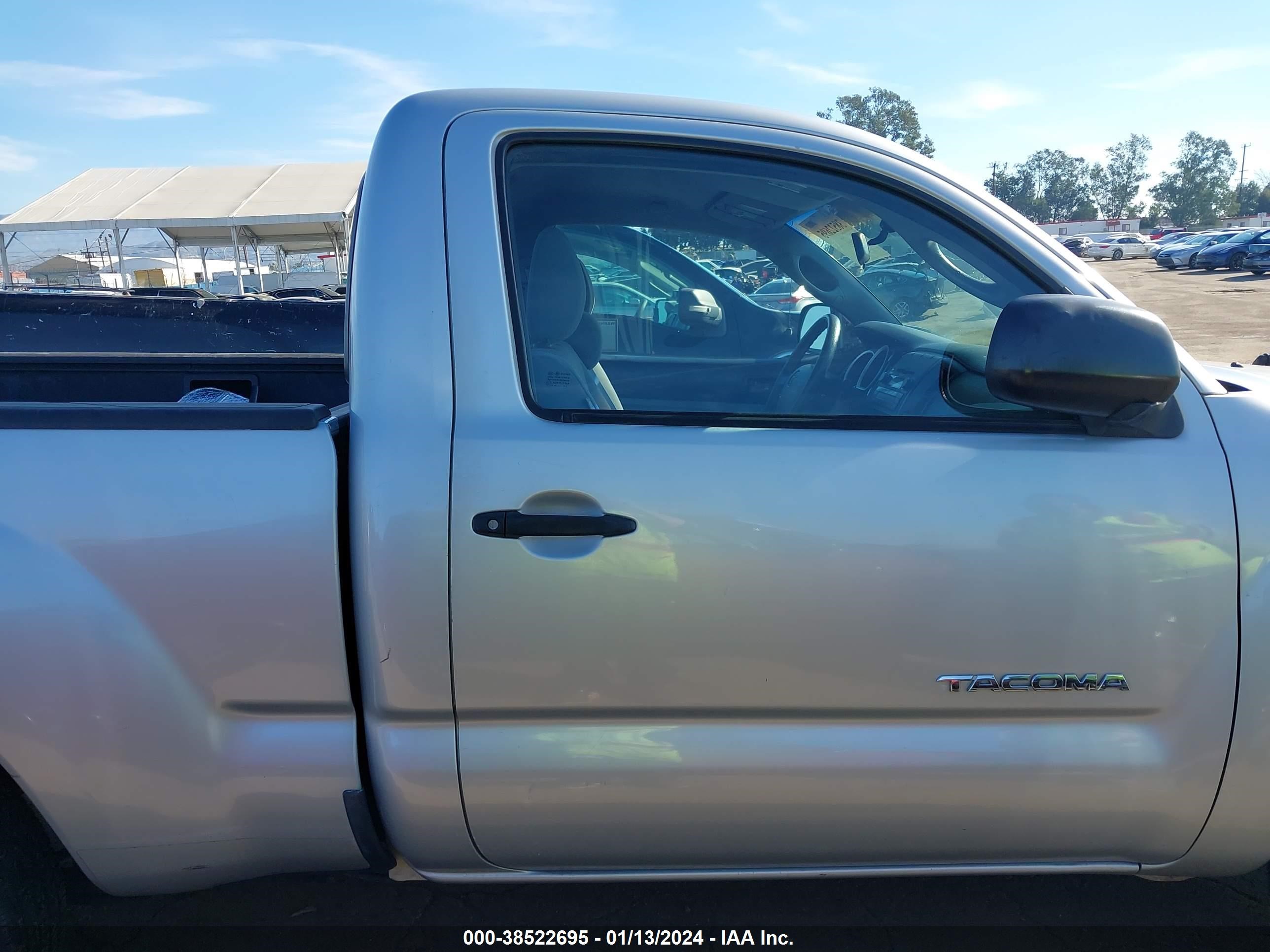 Photo 12 VIN: 5TENX22NX9Z596513 - TOYOTA TACOMA 