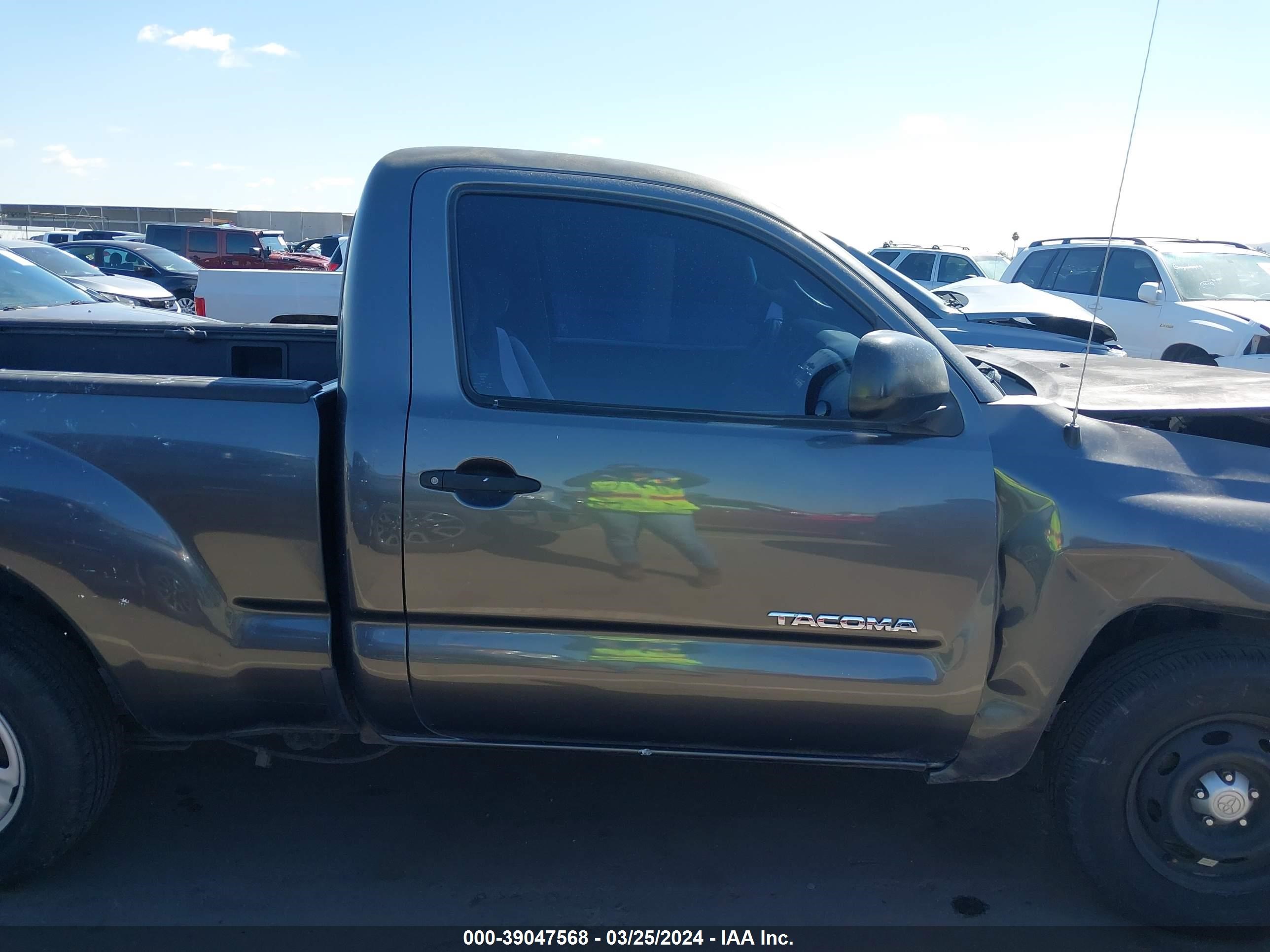 Photo 13 VIN: 5TENX4CN9AZ735352 - TOYOTA TACOMA 