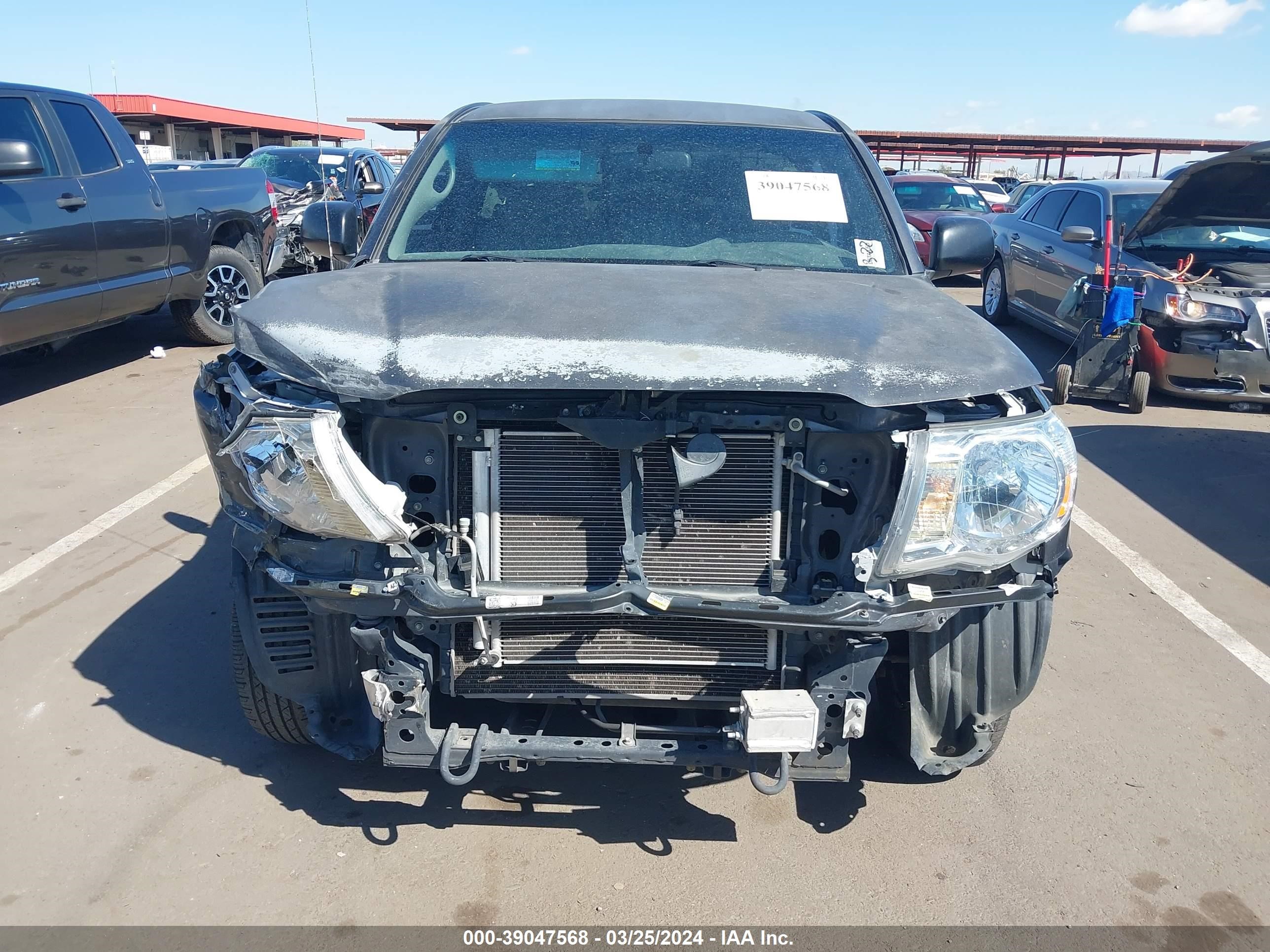 Photo 5 VIN: 5TENX4CN9AZ735352 - TOYOTA TACOMA 