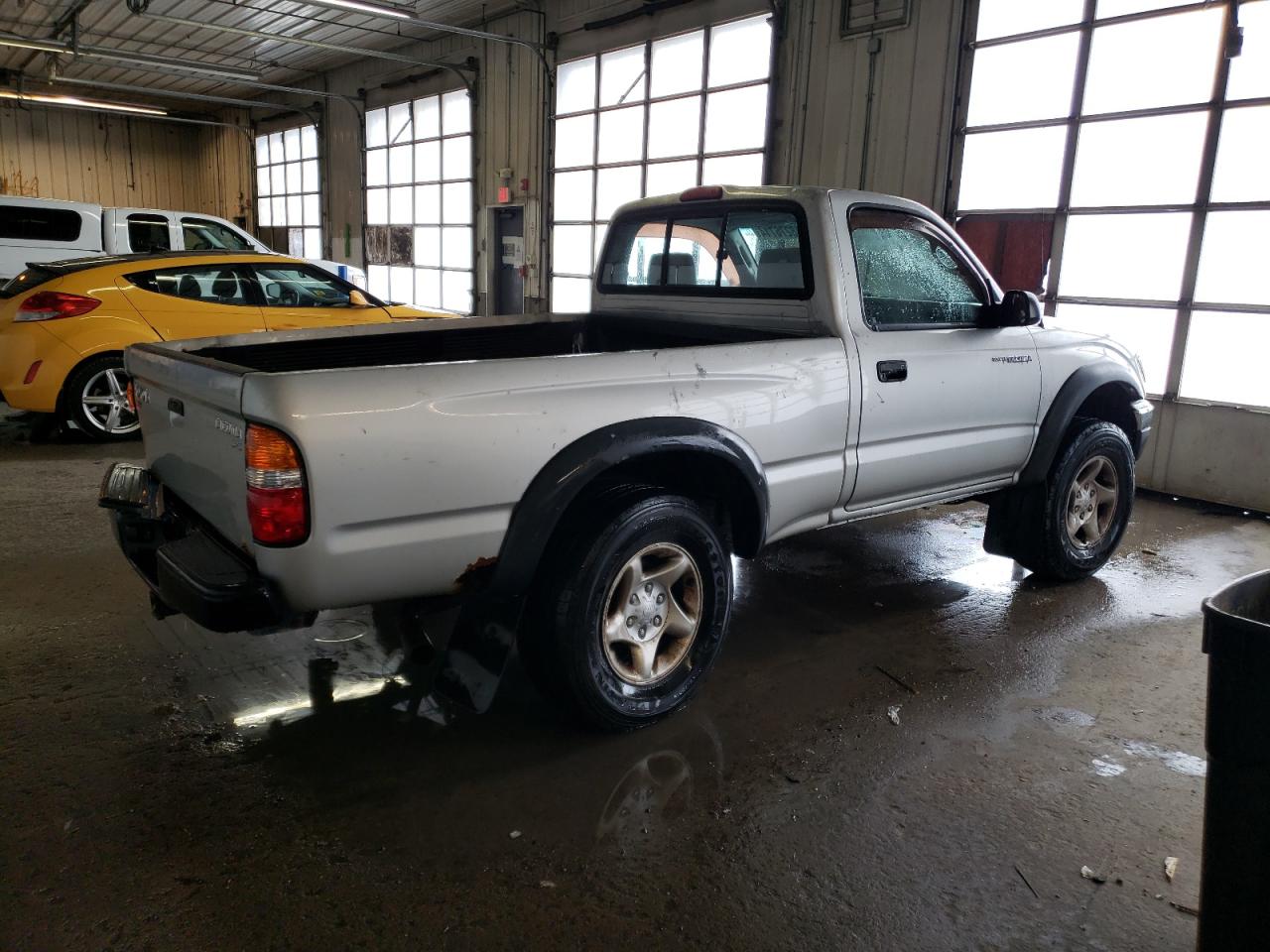 Photo 2 VIN: 5TEPM62N23Z153420 - TOYOTA TACOMA 