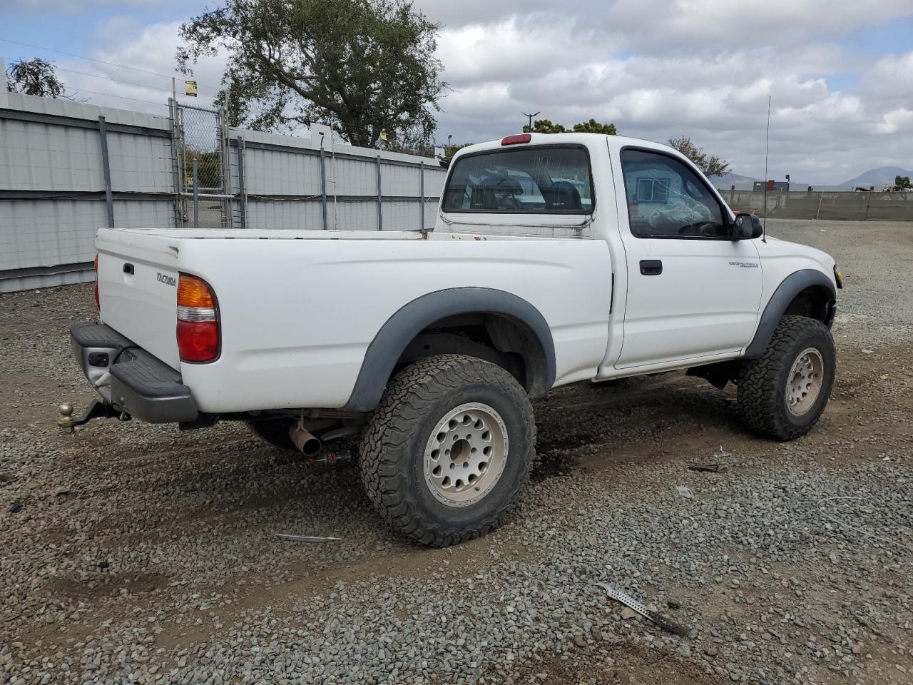 Photo 2 VIN: 5TEPM62N51Z841344 - TOYOTA TACOMA 