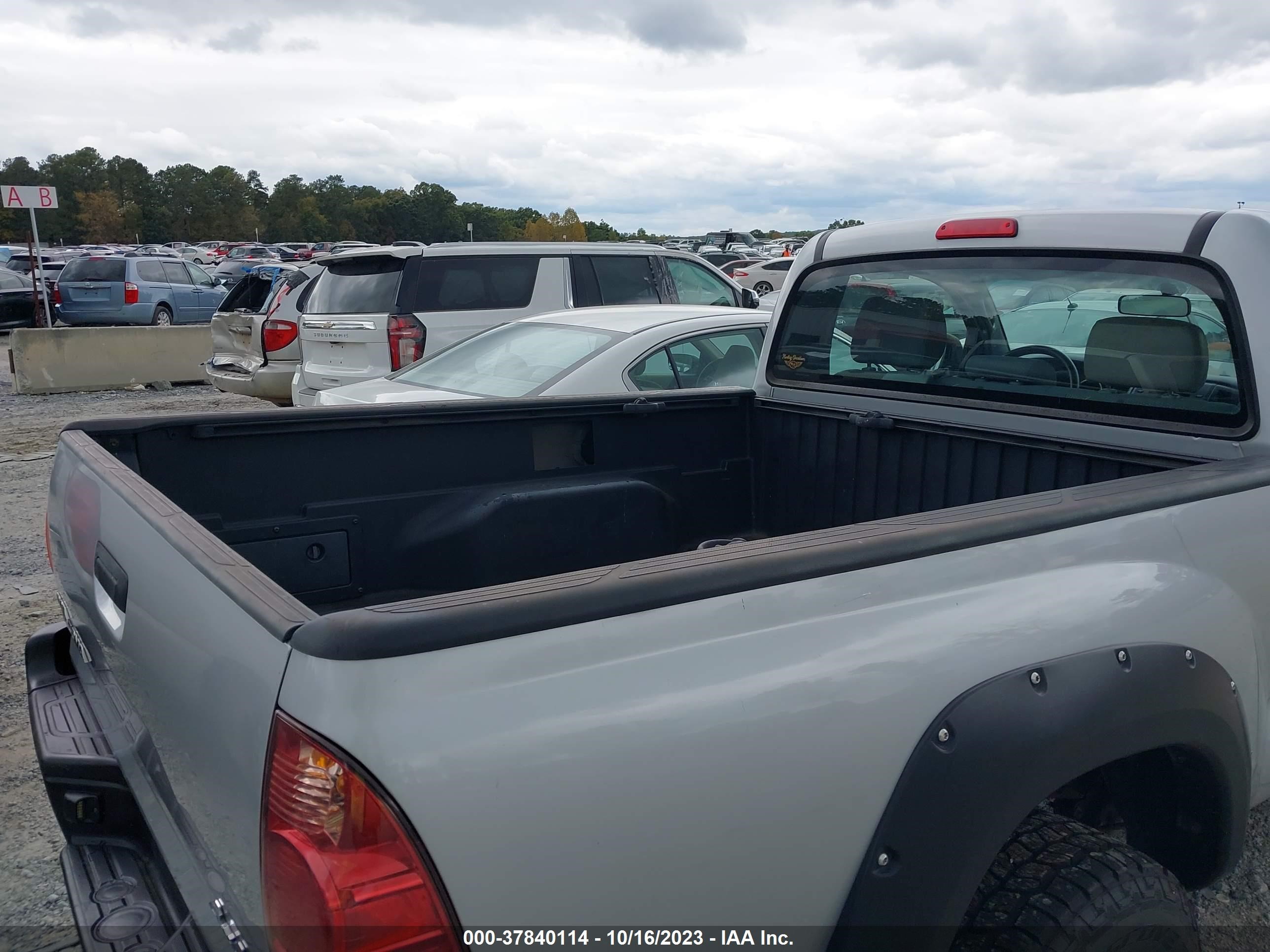 Photo 7 VIN: 5TEPX42N65Z012266 - TOYOTA TACOMA 