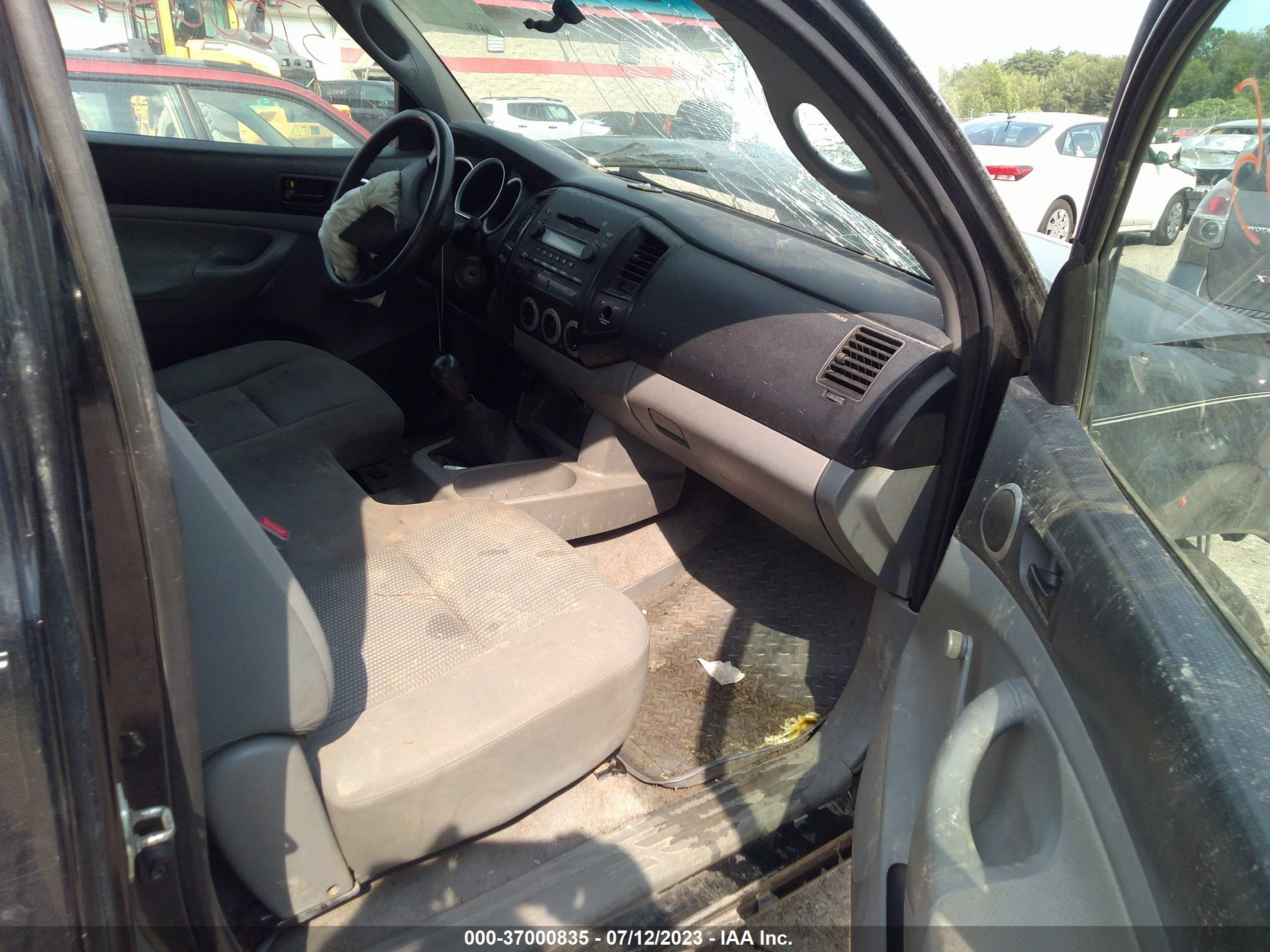 Photo 4 VIN: 5TEPX42N66Z246411 - TOYOTA TACOMA 