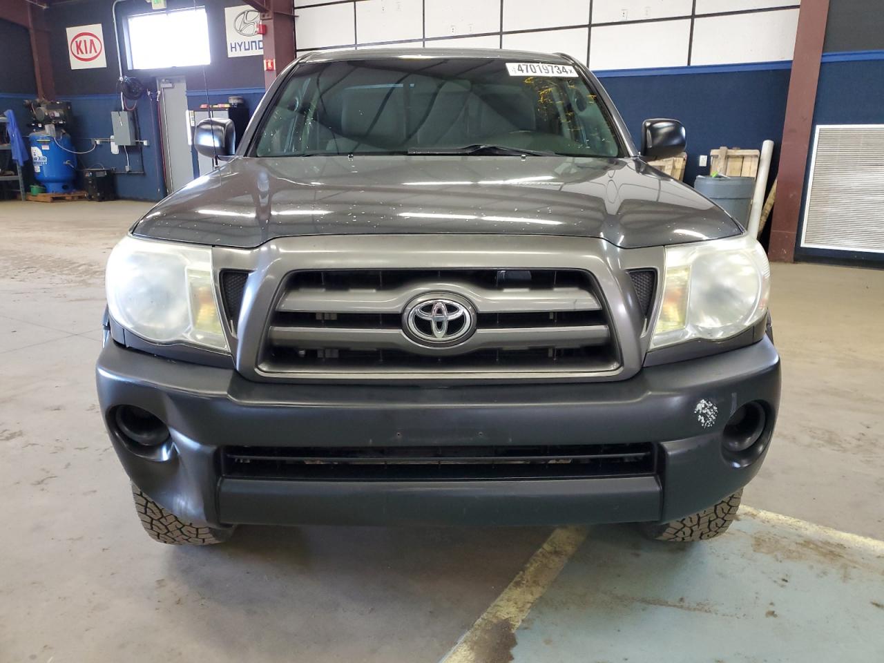 Photo 4 VIN: 5TEPX42N79Z611568 - TOYOTA TACOMA 