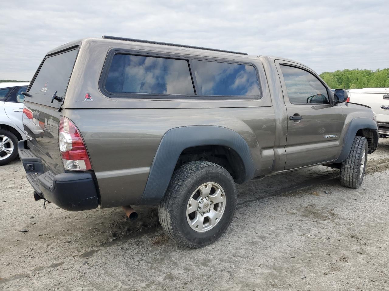 Photo 2 VIN: 5TEPX4EN5AZ680646 - TOYOTA TACOMA 