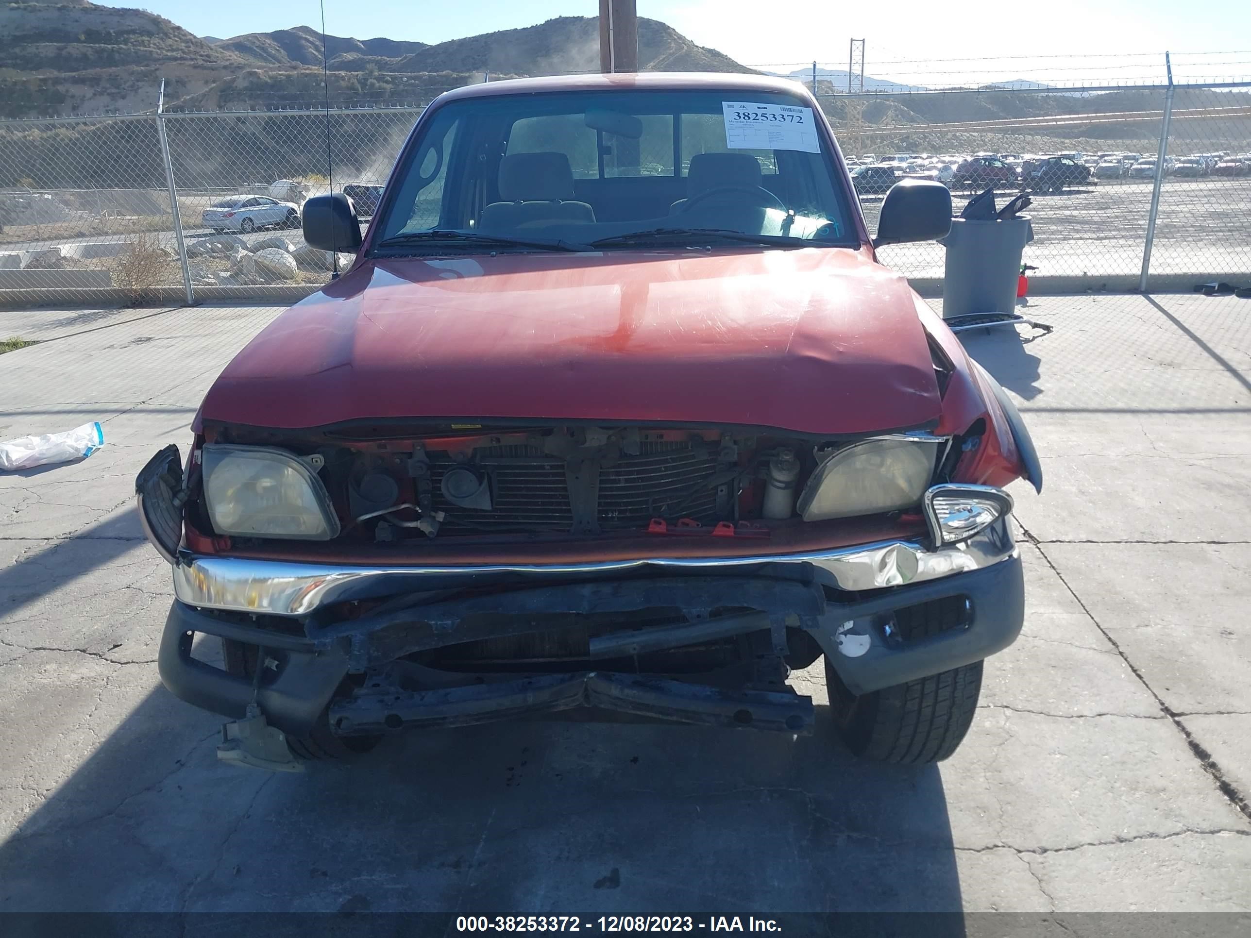 Photo 11 VIN: 5TESM92N21Z758532 - TOYOTA TACOMA 