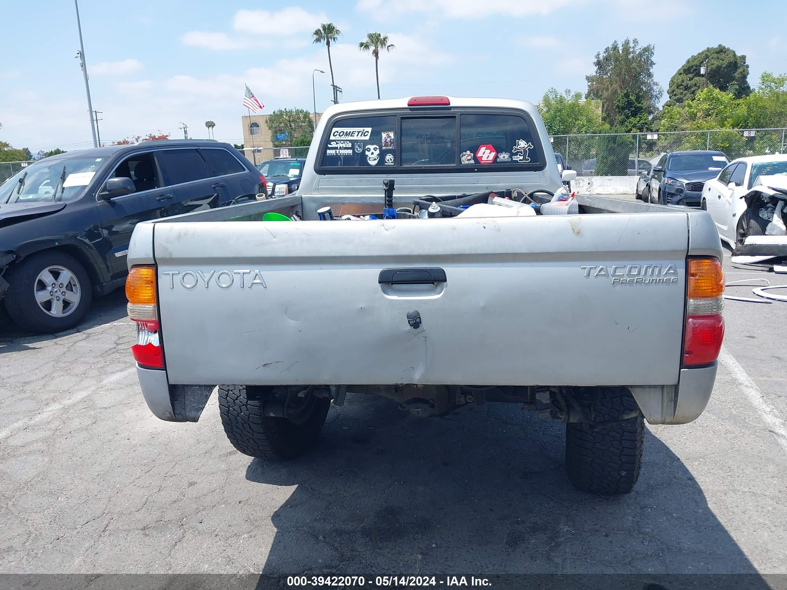 Photo 15 VIN: 5TESM92N22Z138040 - TOYOTA TACOMA 