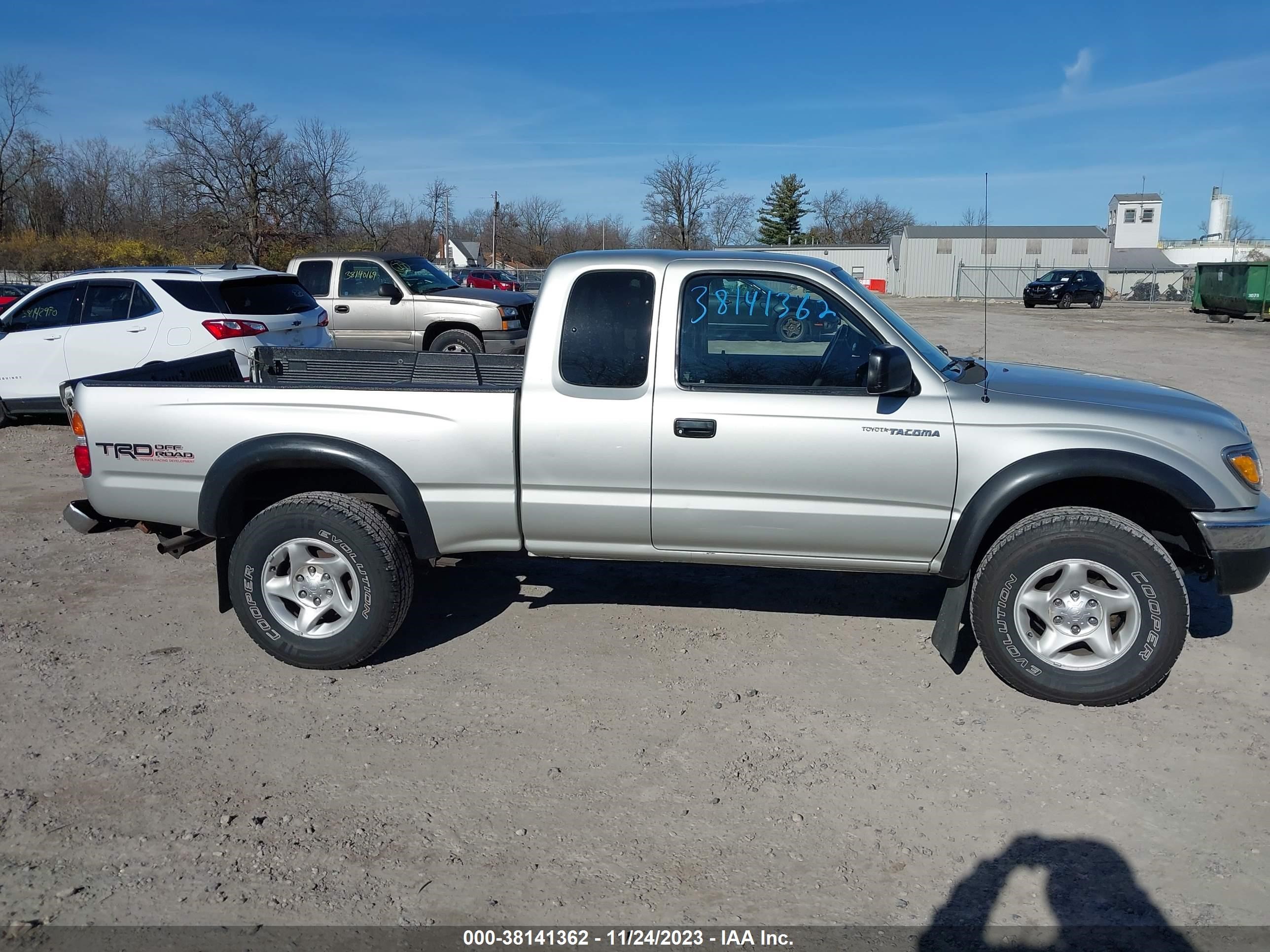 Photo 12 VIN: 5TESM92N33Z206878 - TOYOTA TACOMA 