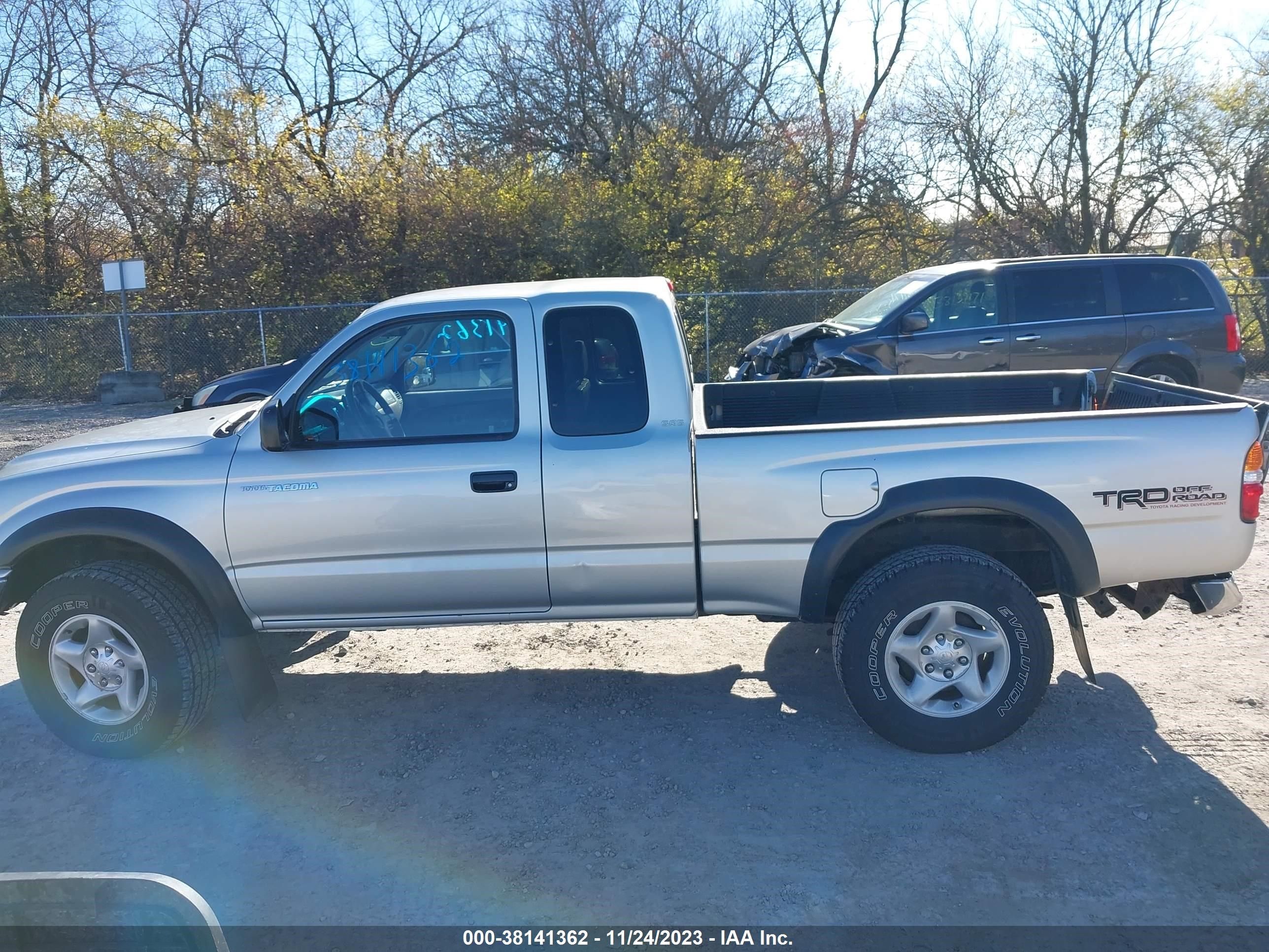 Photo 13 VIN: 5TESM92N33Z206878 - TOYOTA TACOMA 