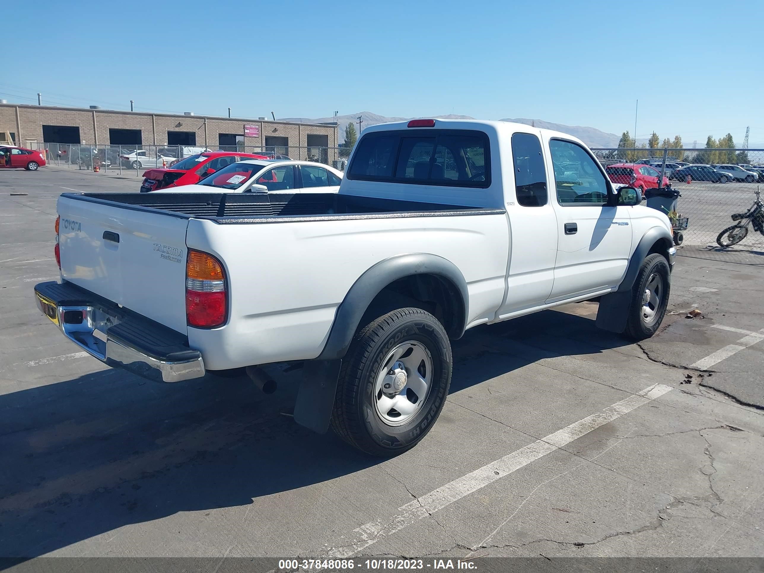 Photo 3 VIN: 5TESM92N34Z357060 - TOYOTA TACOMA 