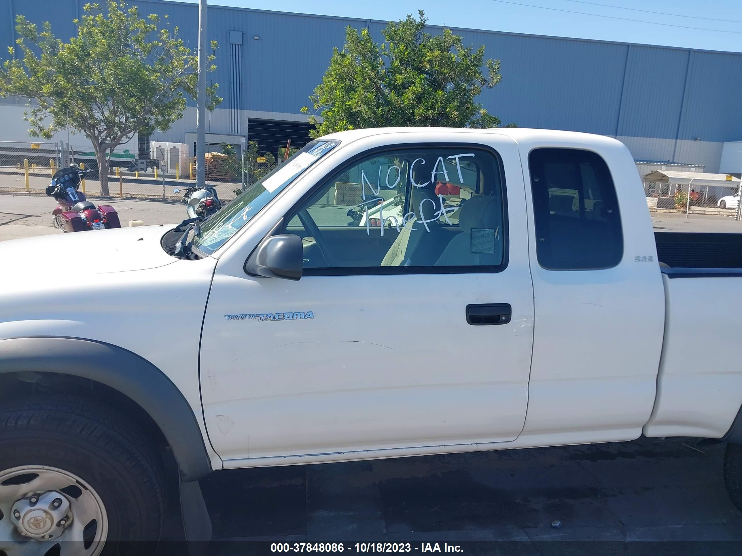 Photo 5 VIN: 5TESM92N34Z357060 - TOYOTA TACOMA 