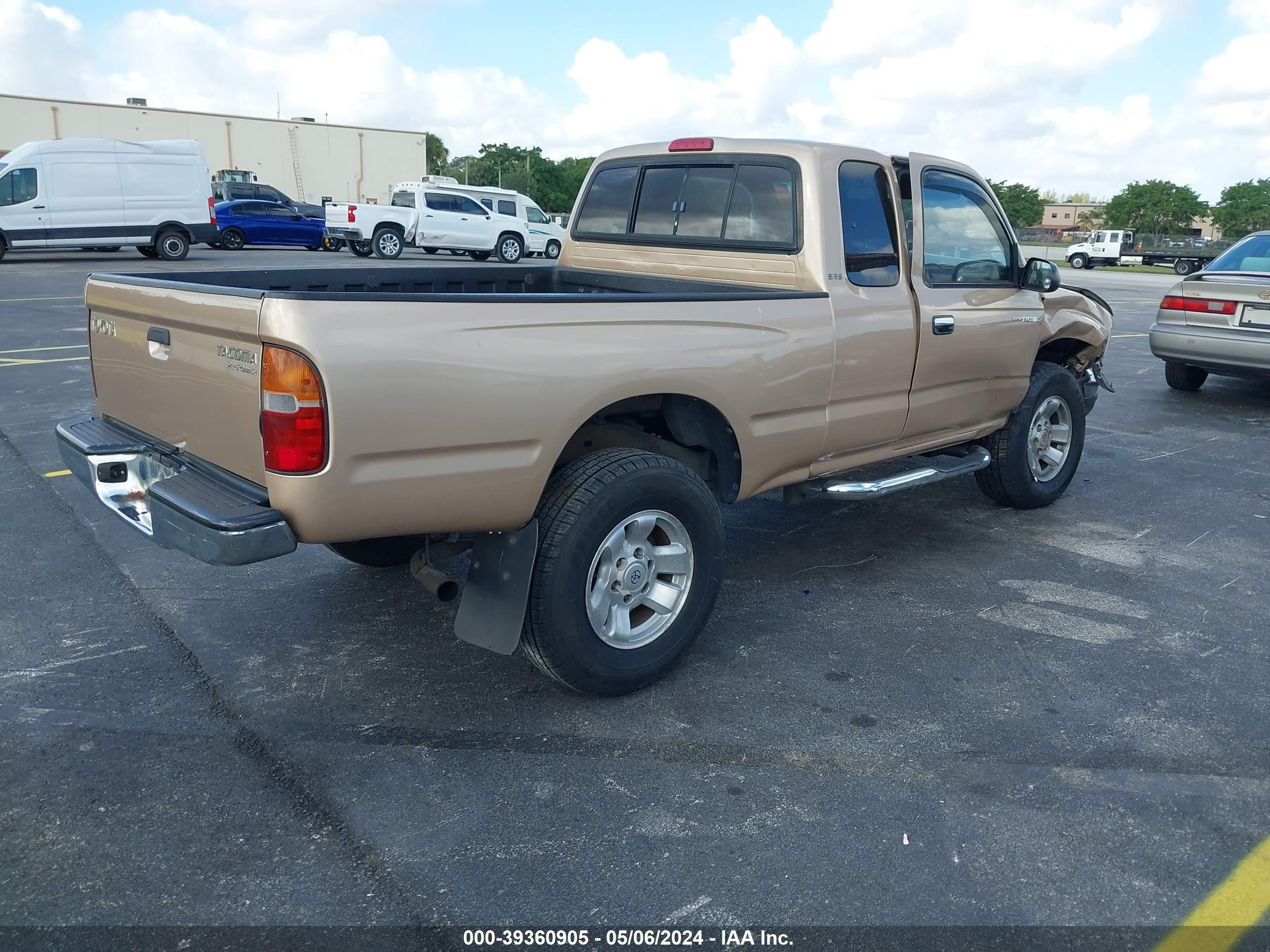 Photo 3 VIN: 5TESM92N9YZ687324 - TOYOTA TACOMA 