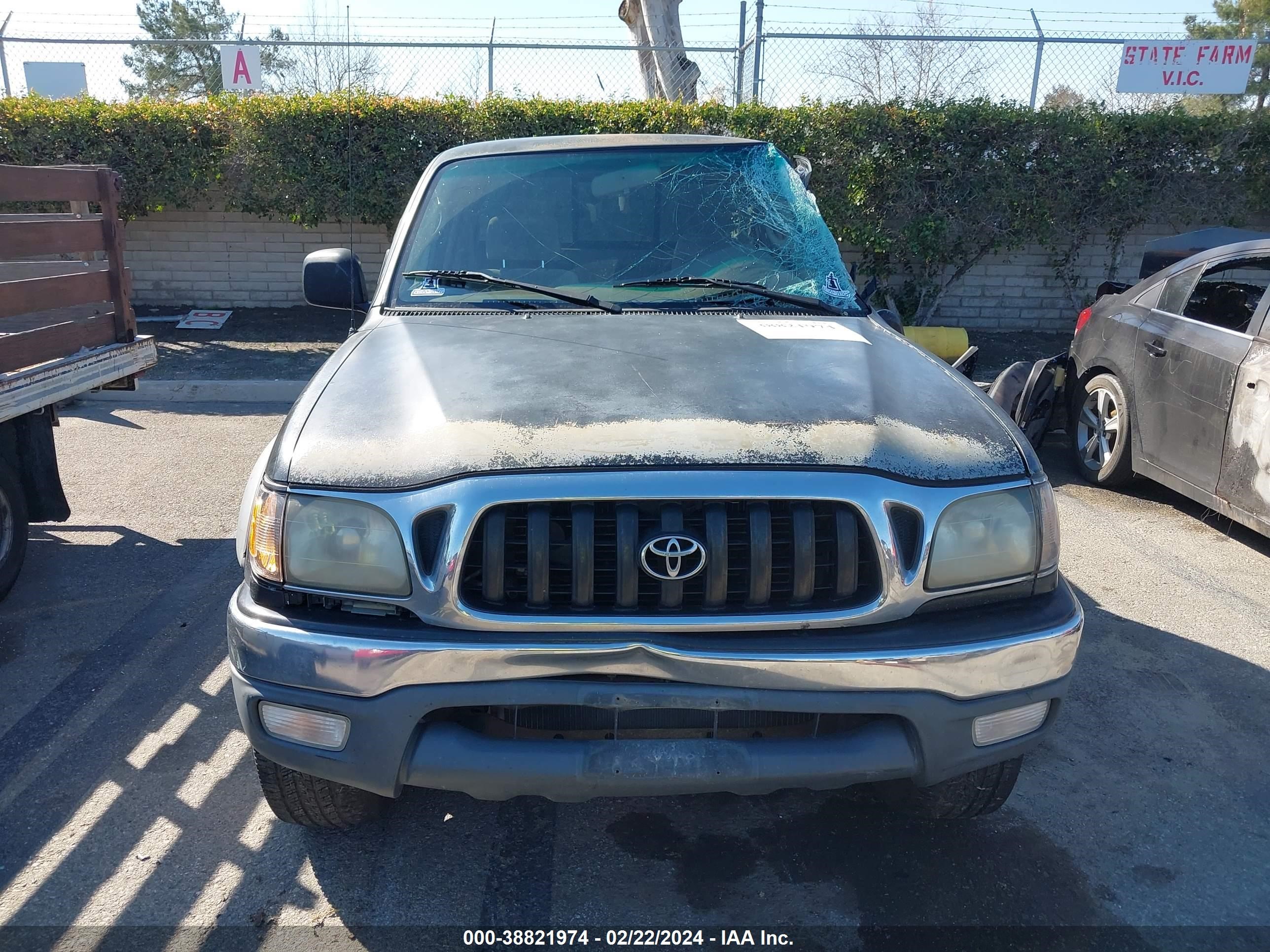 Photo 11 VIN: 5TESN92N42Z038812 - TOYOTA TACOMA 