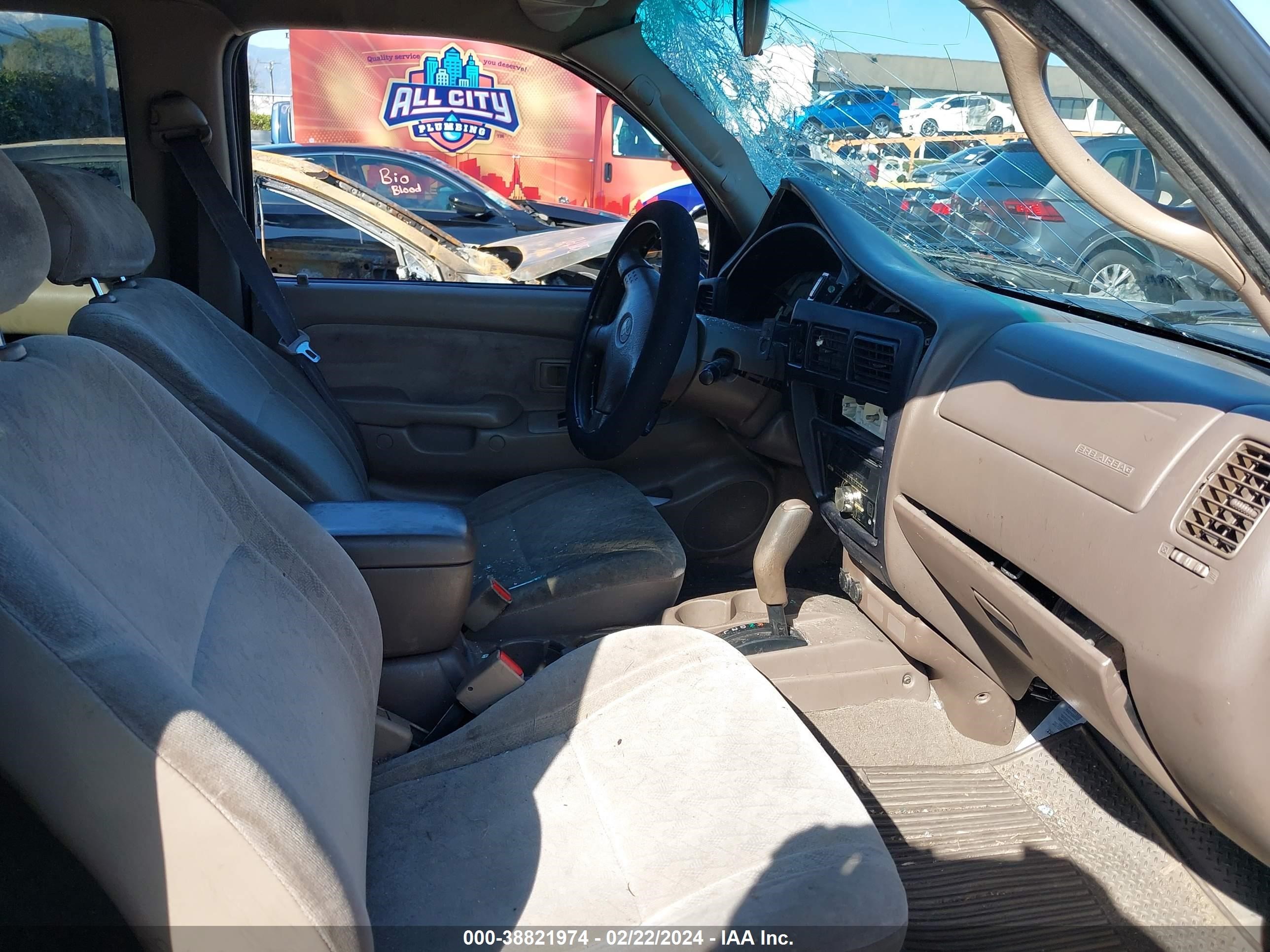 Photo 4 VIN: 5TESN92N42Z038812 - TOYOTA TACOMA 