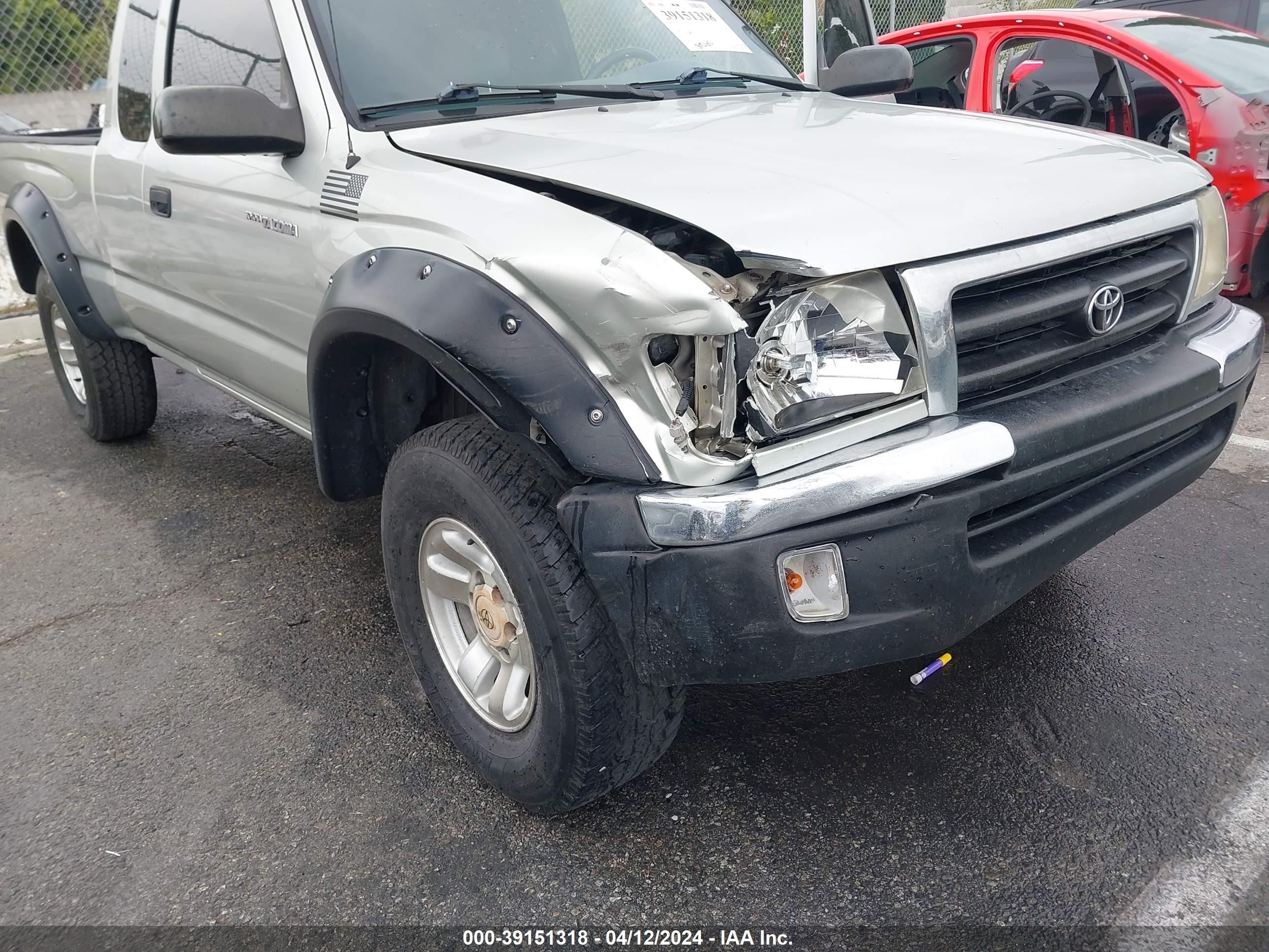 Photo 5 VIN: 5TESN92N4YZ685249 - TOYOTA TACOMA 