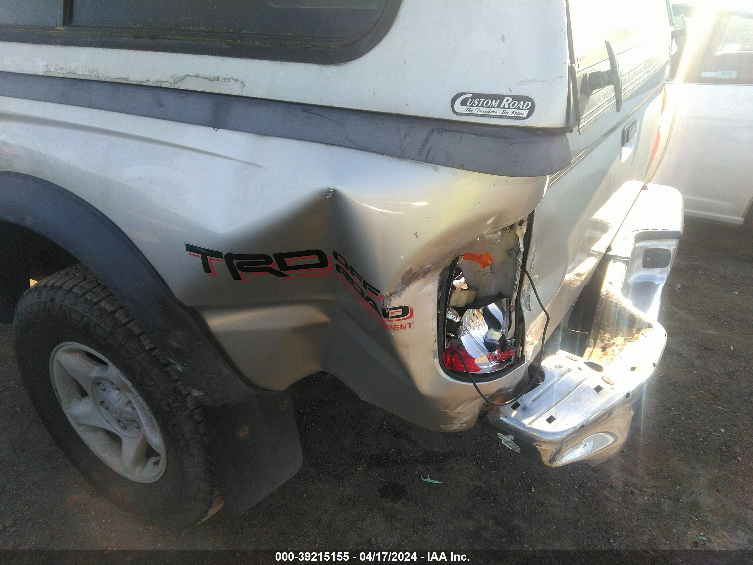 Photo 5 VIN: 5TESN92N81Z813286 - TOYOTA TACOMA 