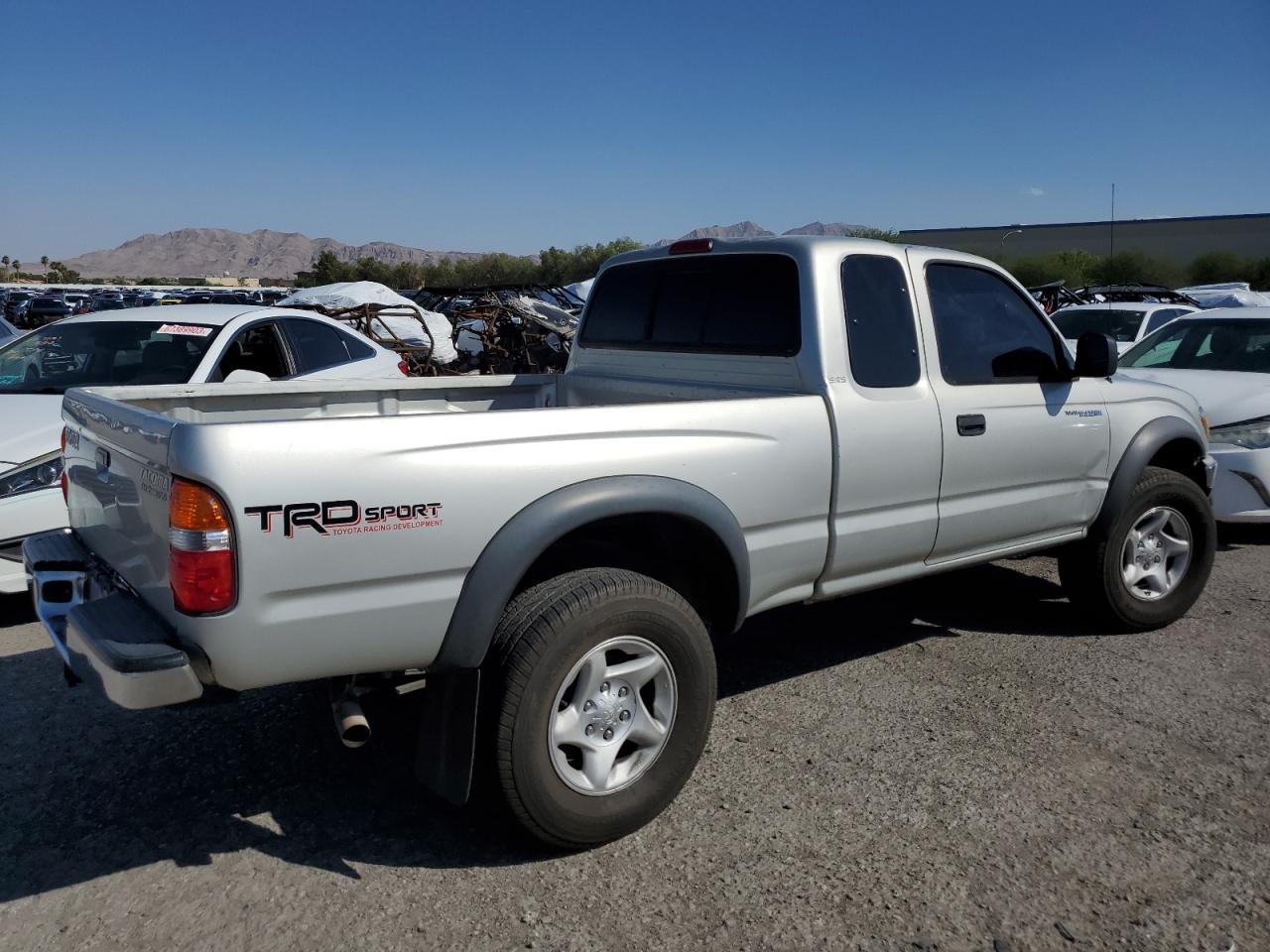 Photo 2 VIN: 5TESN92N92Z121619 - TOYOTA TACOMA 