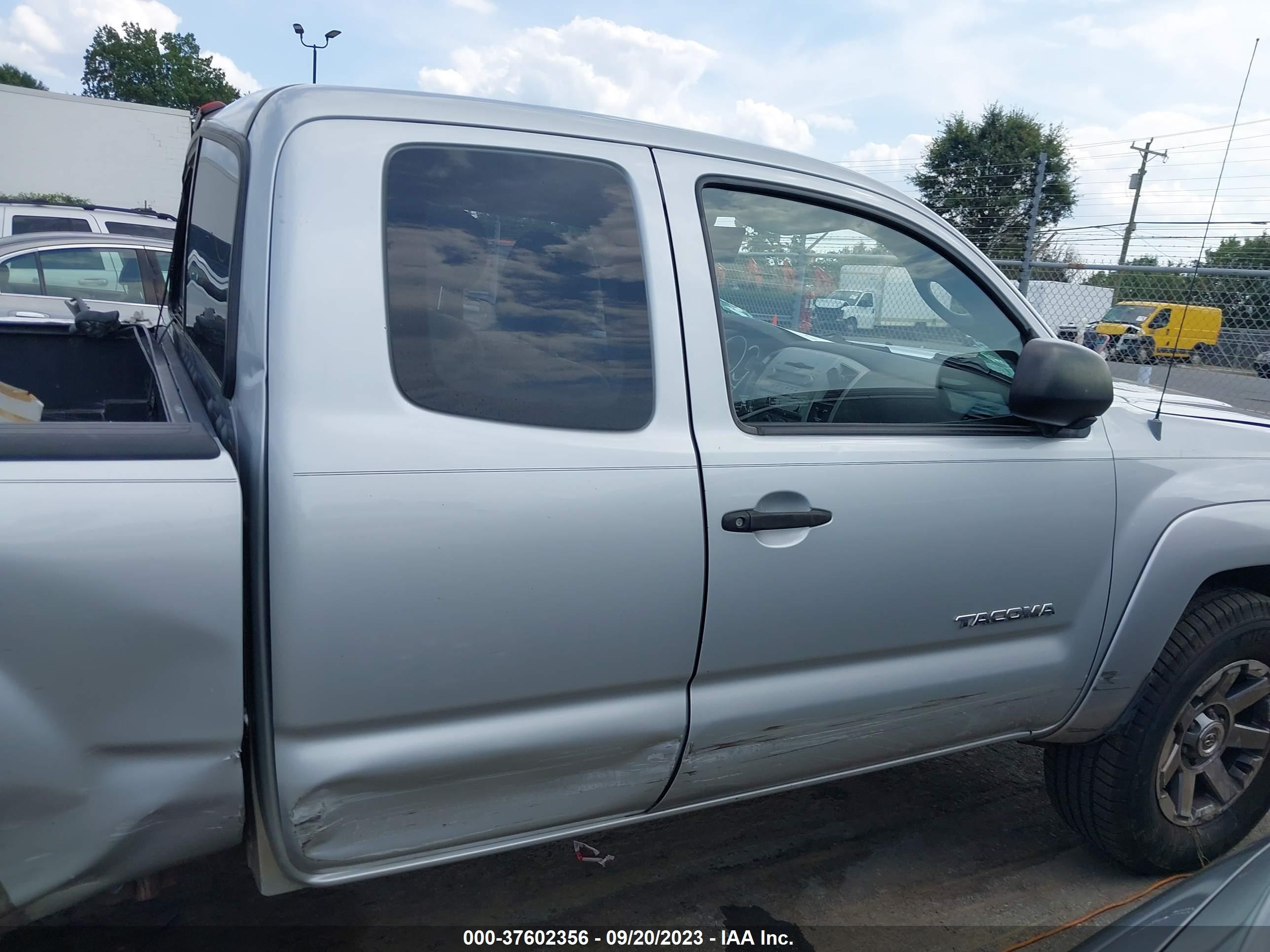 Photo 12 VIN: 5TETU62N45Z097319 - TOYOTA TACOMA 