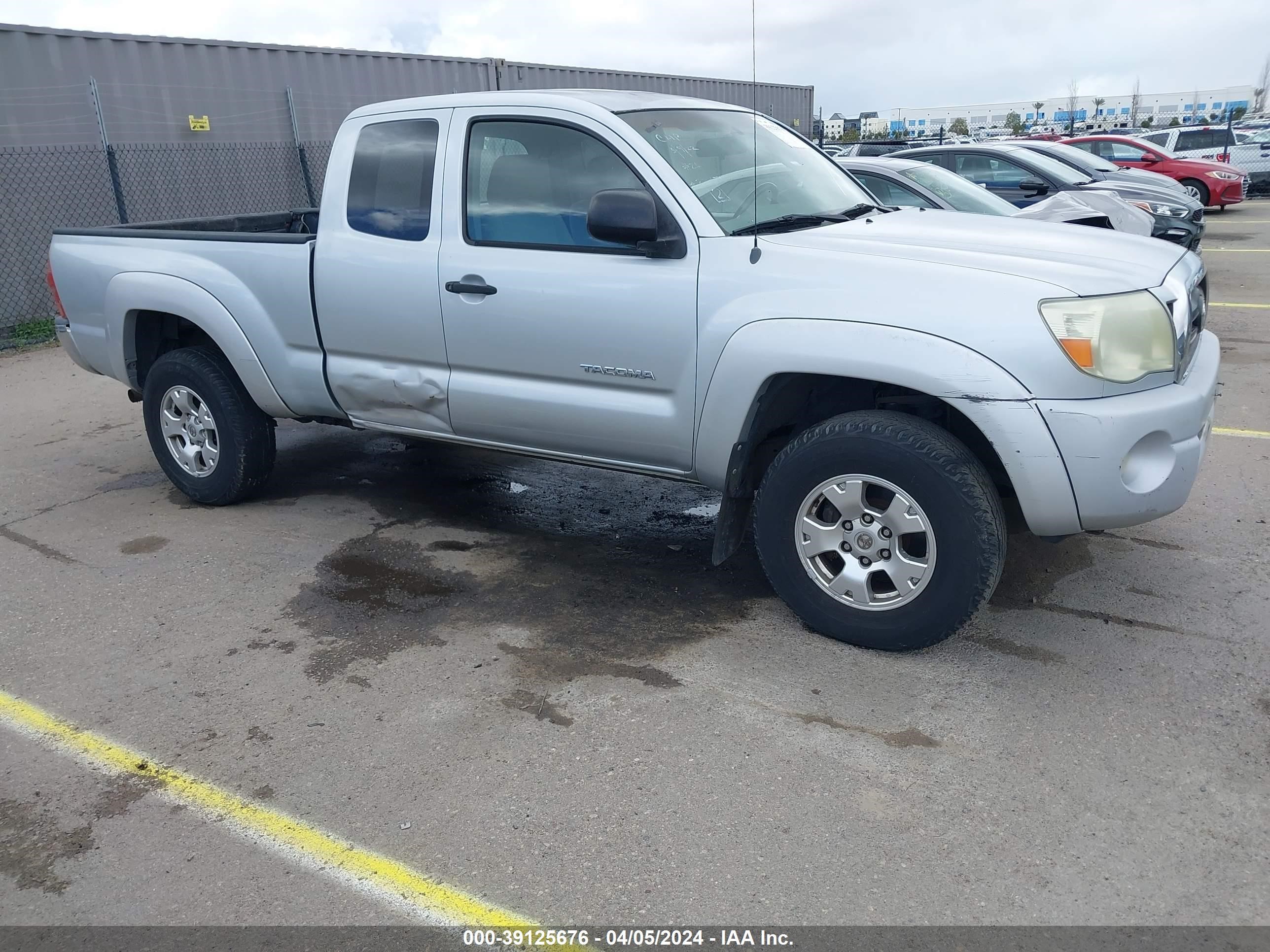 Photo 12 VIN: 5TETU62NX5Z070903 - TOYOTA TACOMA 