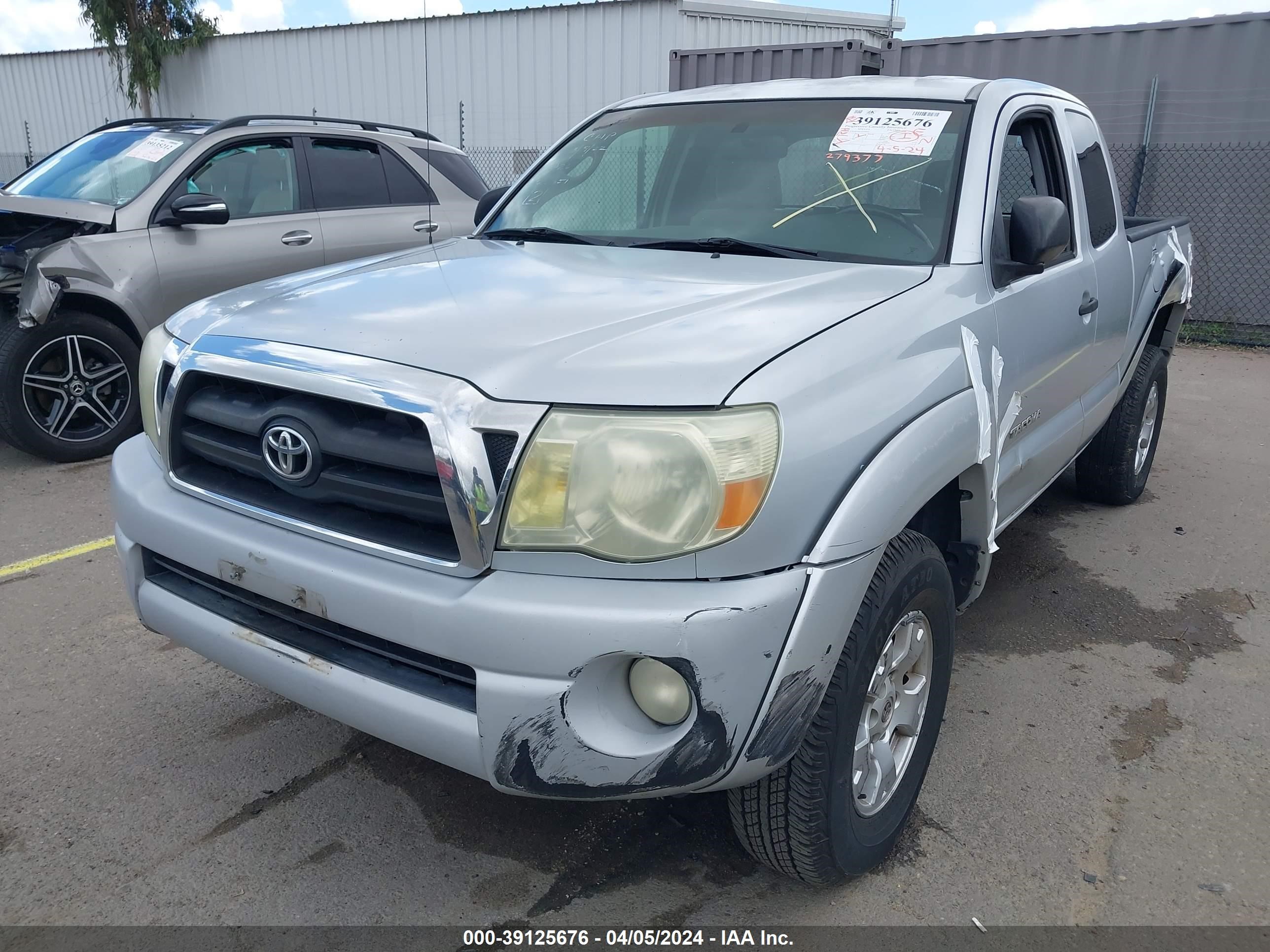 Photo 13 VIN: 5TETU62NX5Z070903 - TOYOTA TACOMA 