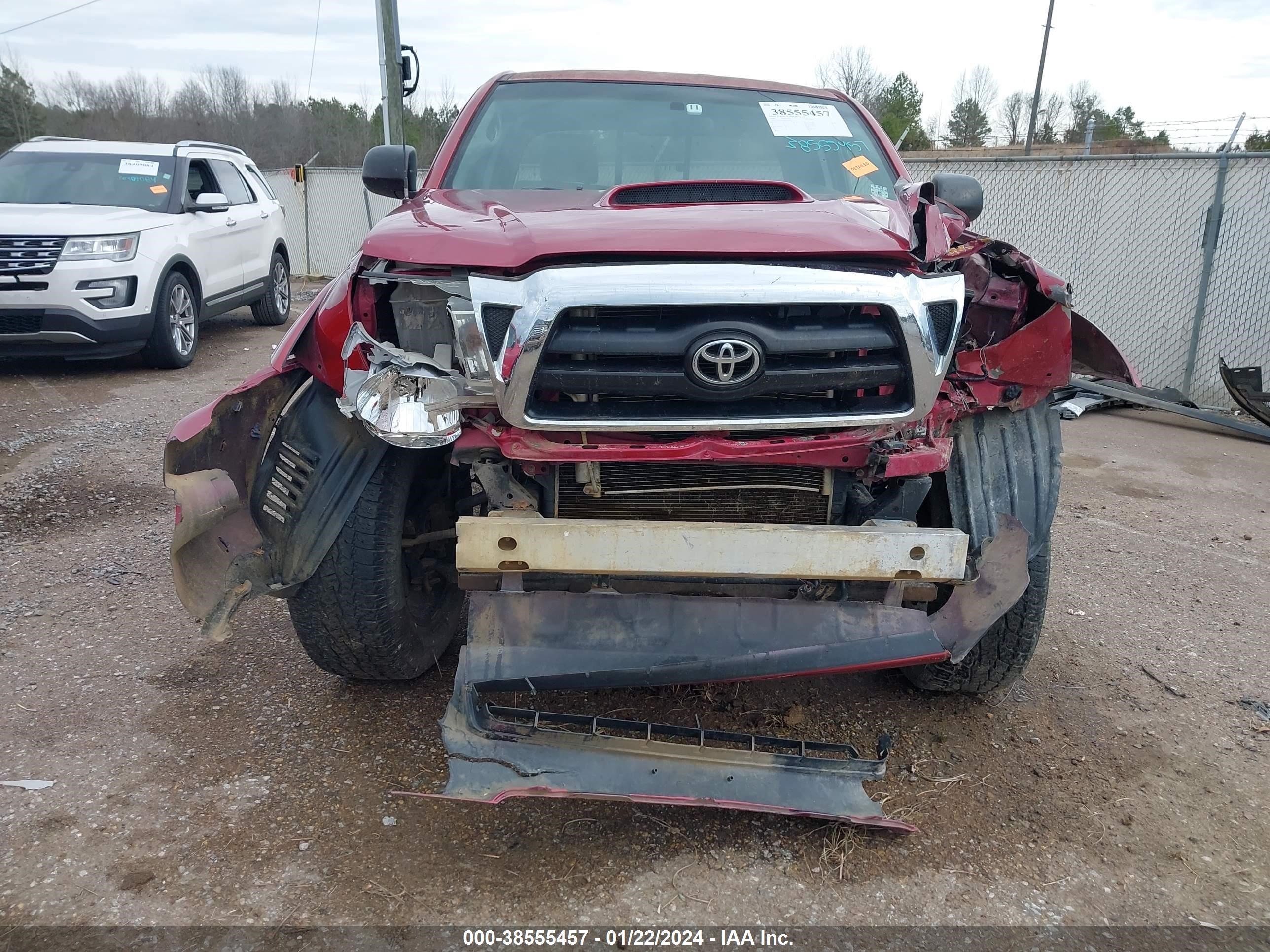 Photo 11 VIN: 5TETU62NX8Z555093 - TOYOTA TACOMA 