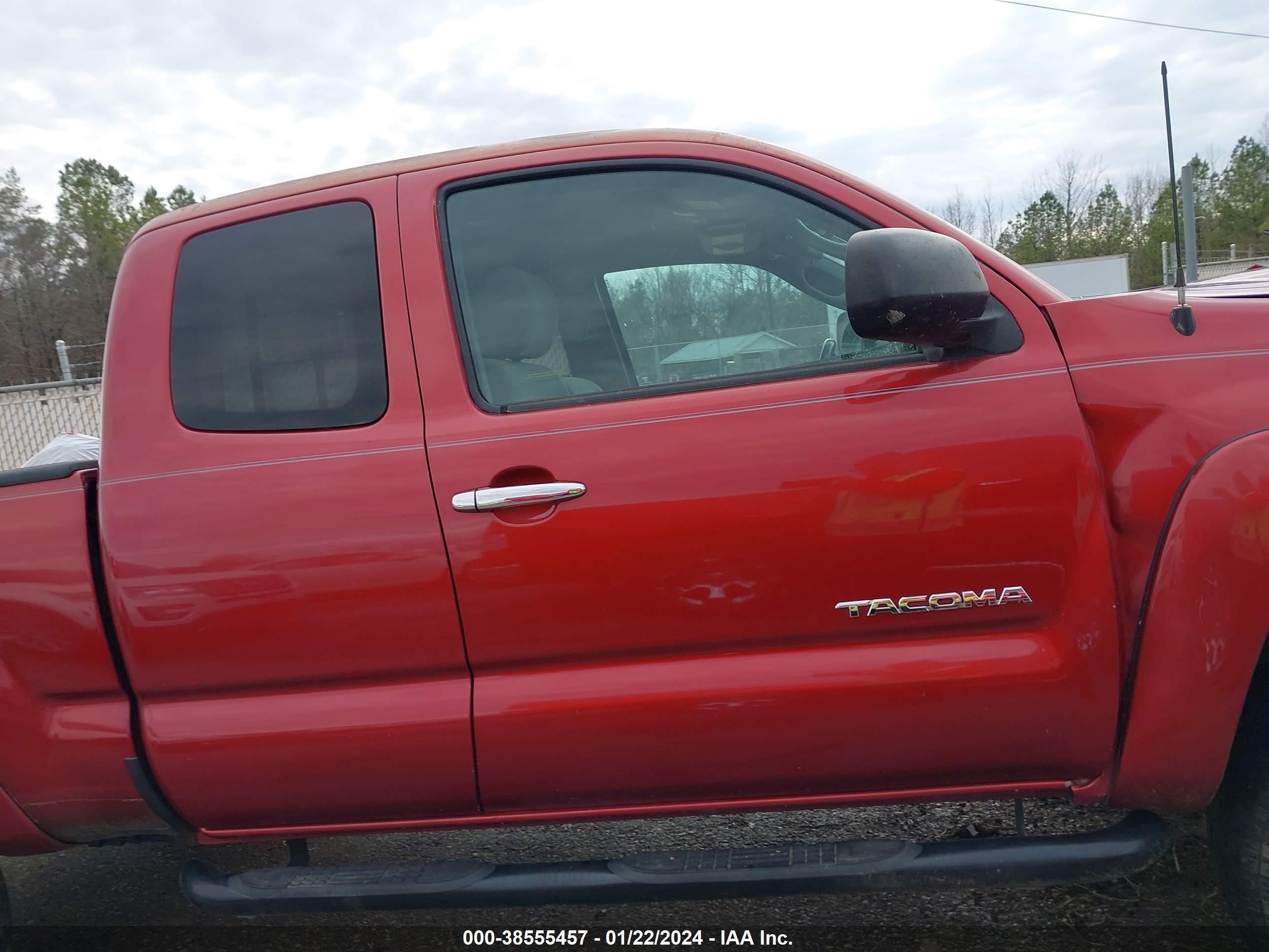 Photo 12 VIN: 5TETU62NX8Z555093 - TOYOTA TACOMA 