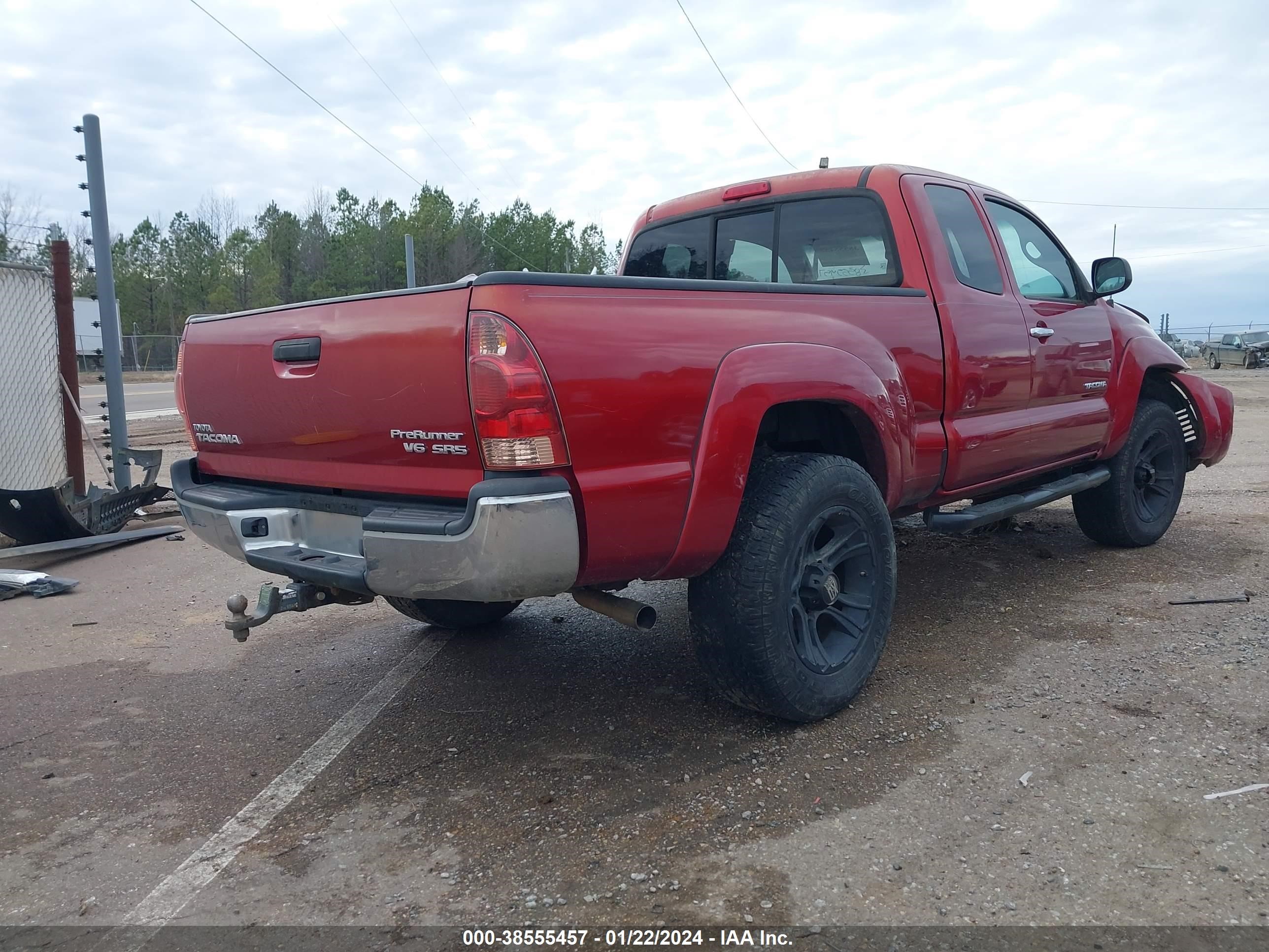 Photo 3 VIN: 5TETU62NX8Z555093 - TOYOTA TACOMA 