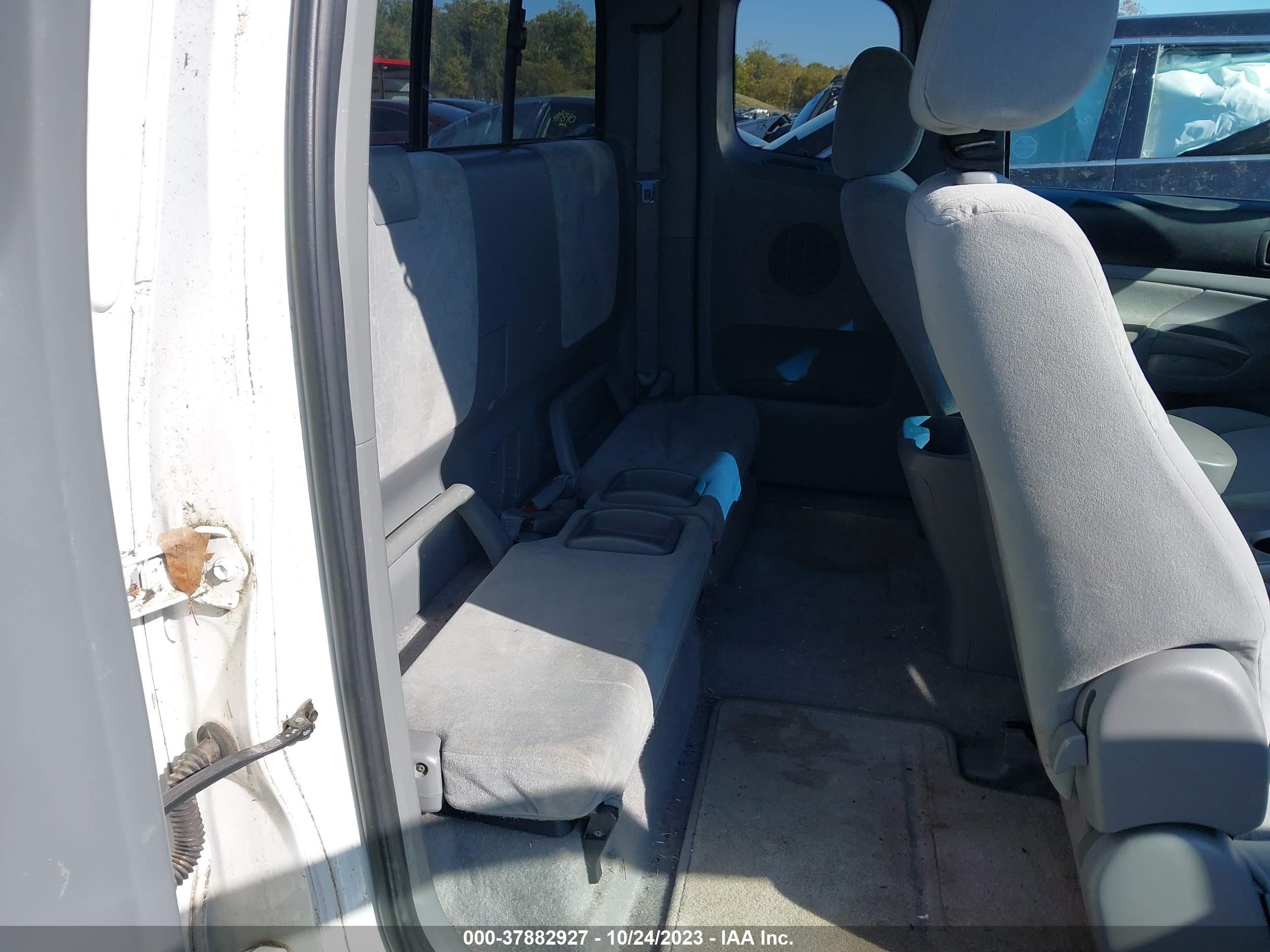 Photo 7 VIN: 5TETX22N15Z105795 - TOYOTA TACOMA 