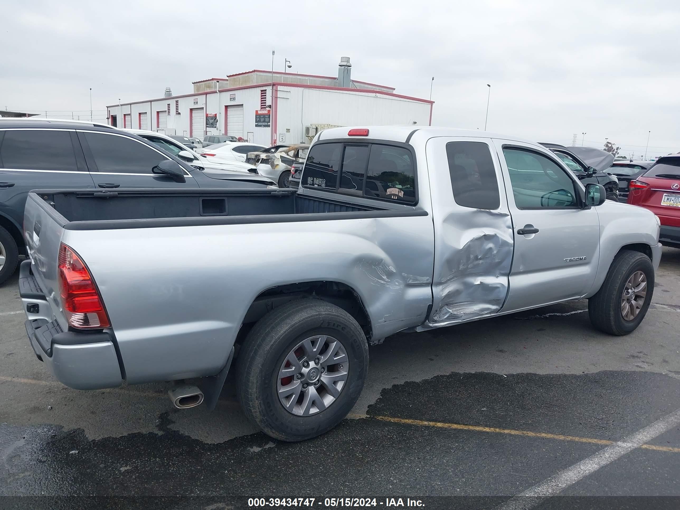 Photo 12 VIN: 5TETX22N28Z486996 - TOYOTA TACOMA 