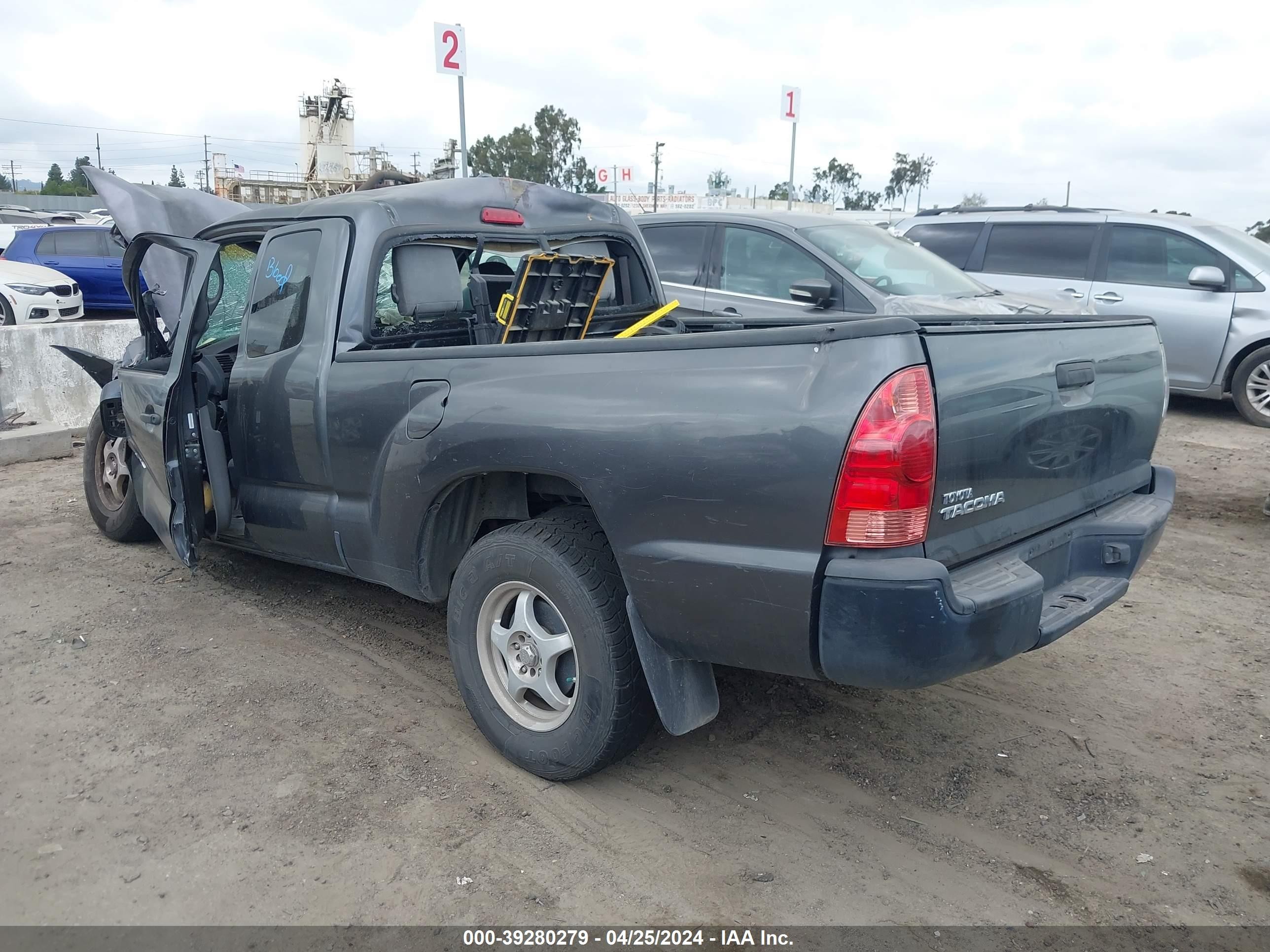 Photo 2 VIN: 5TETX22N69Z646749 - TOYOTA TACOMA 