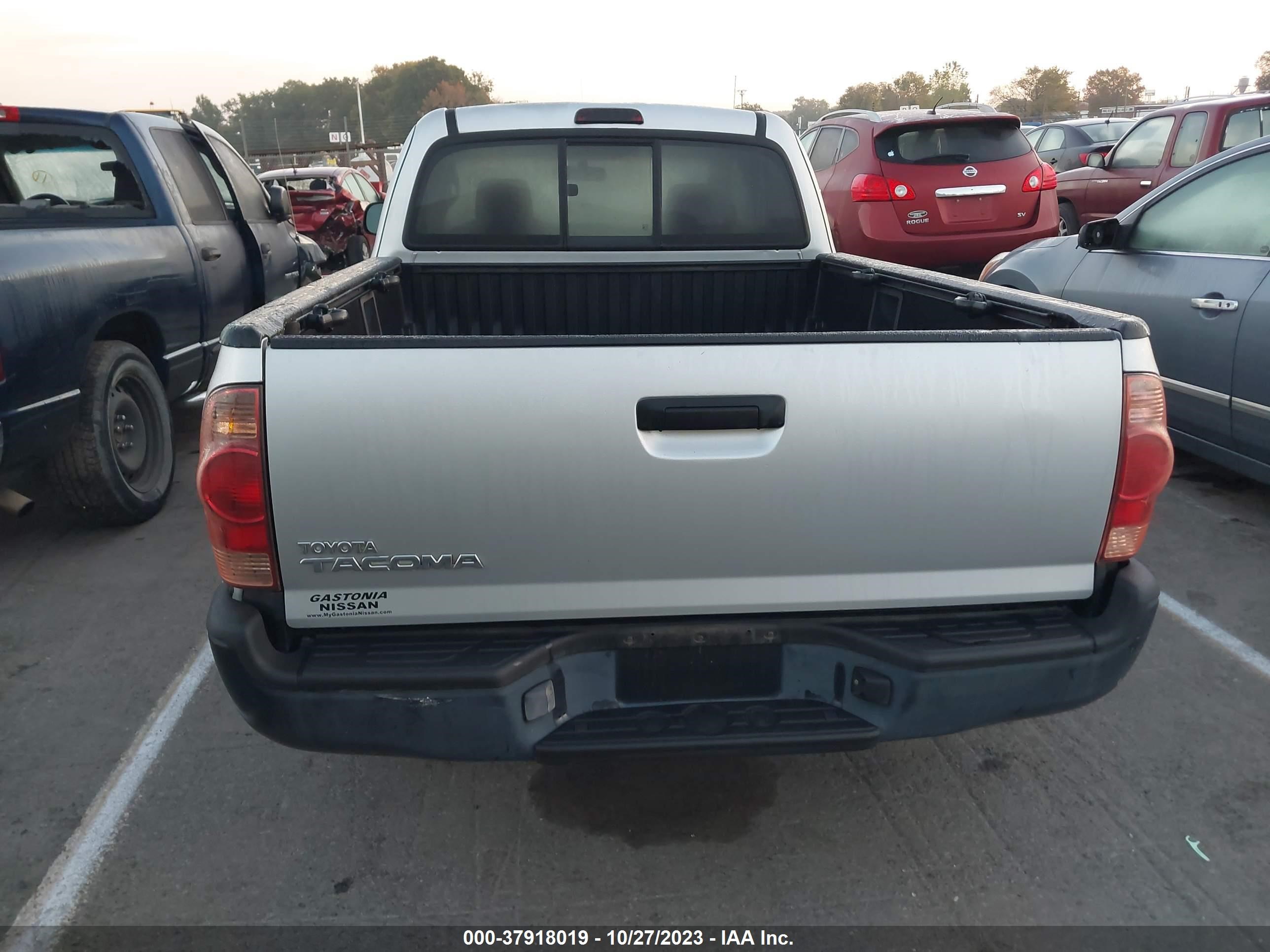 Photo 15 VIN: 5TETX22N78Z590982 - TOYOTA TACOMA 