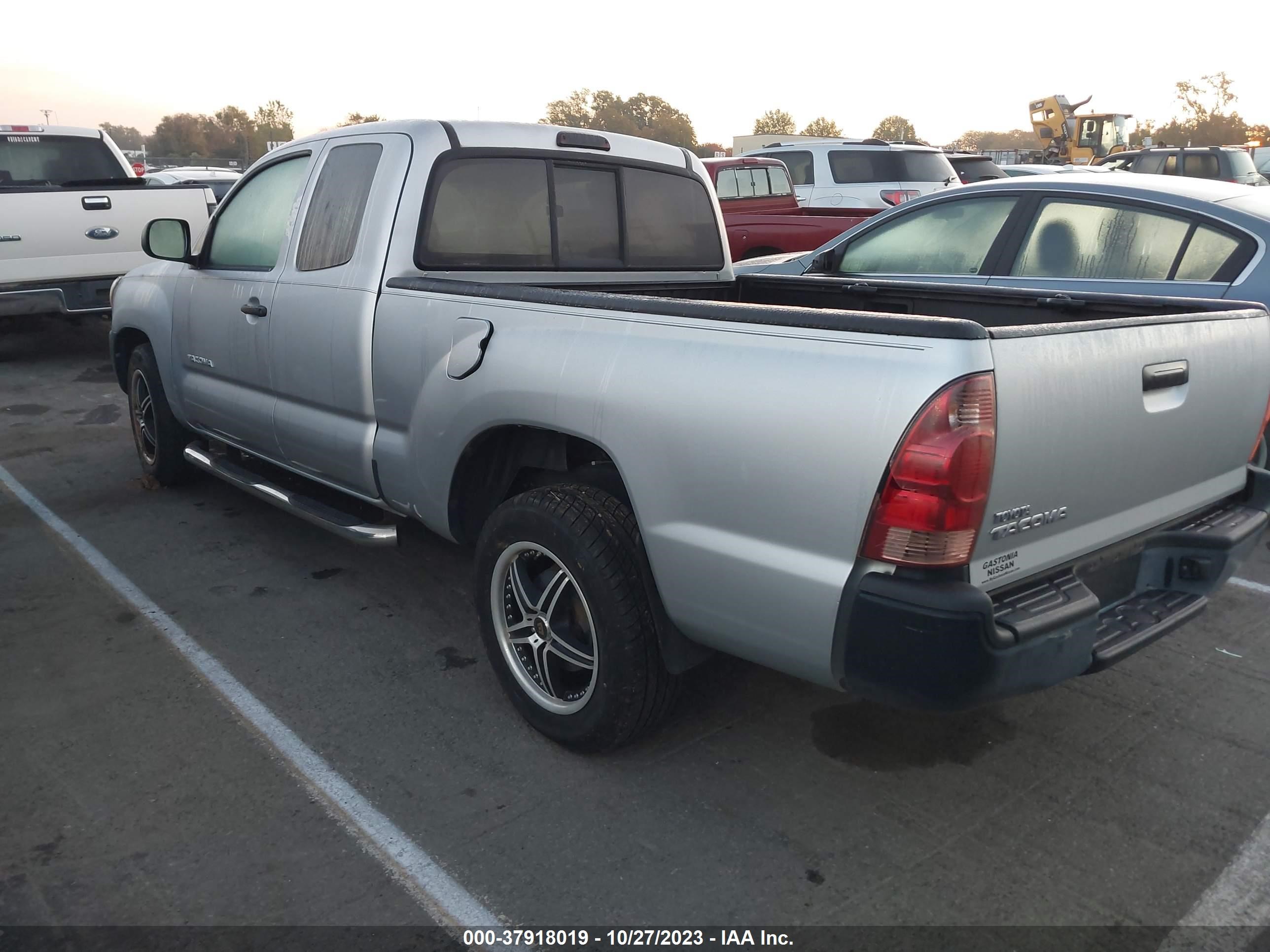 Photo 2 VIN: 5TETX22N78Z590982 - TOYOTA TACOMA 