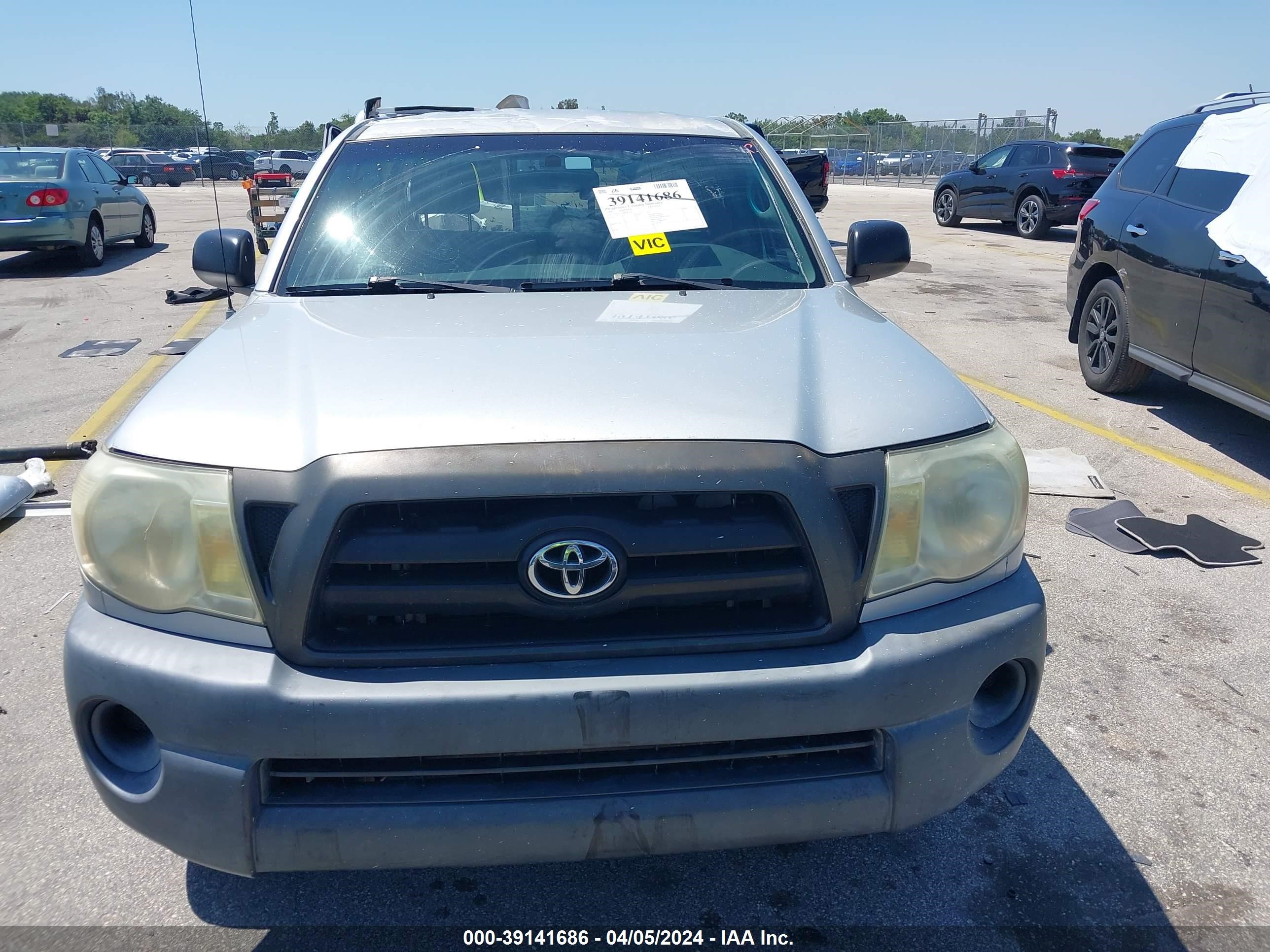 Photo 12 VIN: 5TETX22N88Z477011 - TOYOTA TACOMA 