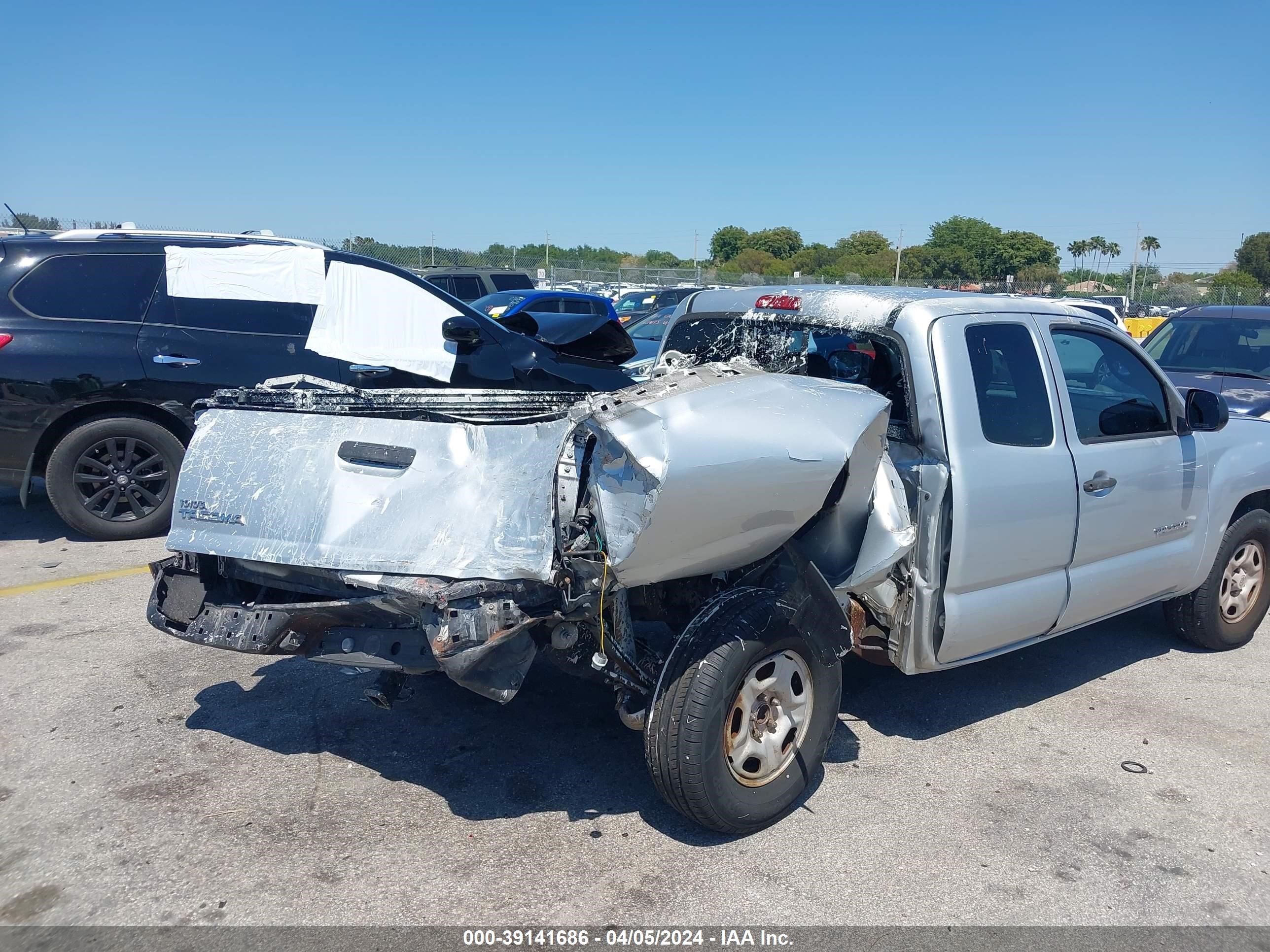 Photo 5 VIN: 5TETX22N88Z477011 - TOYOTA TACOMA 