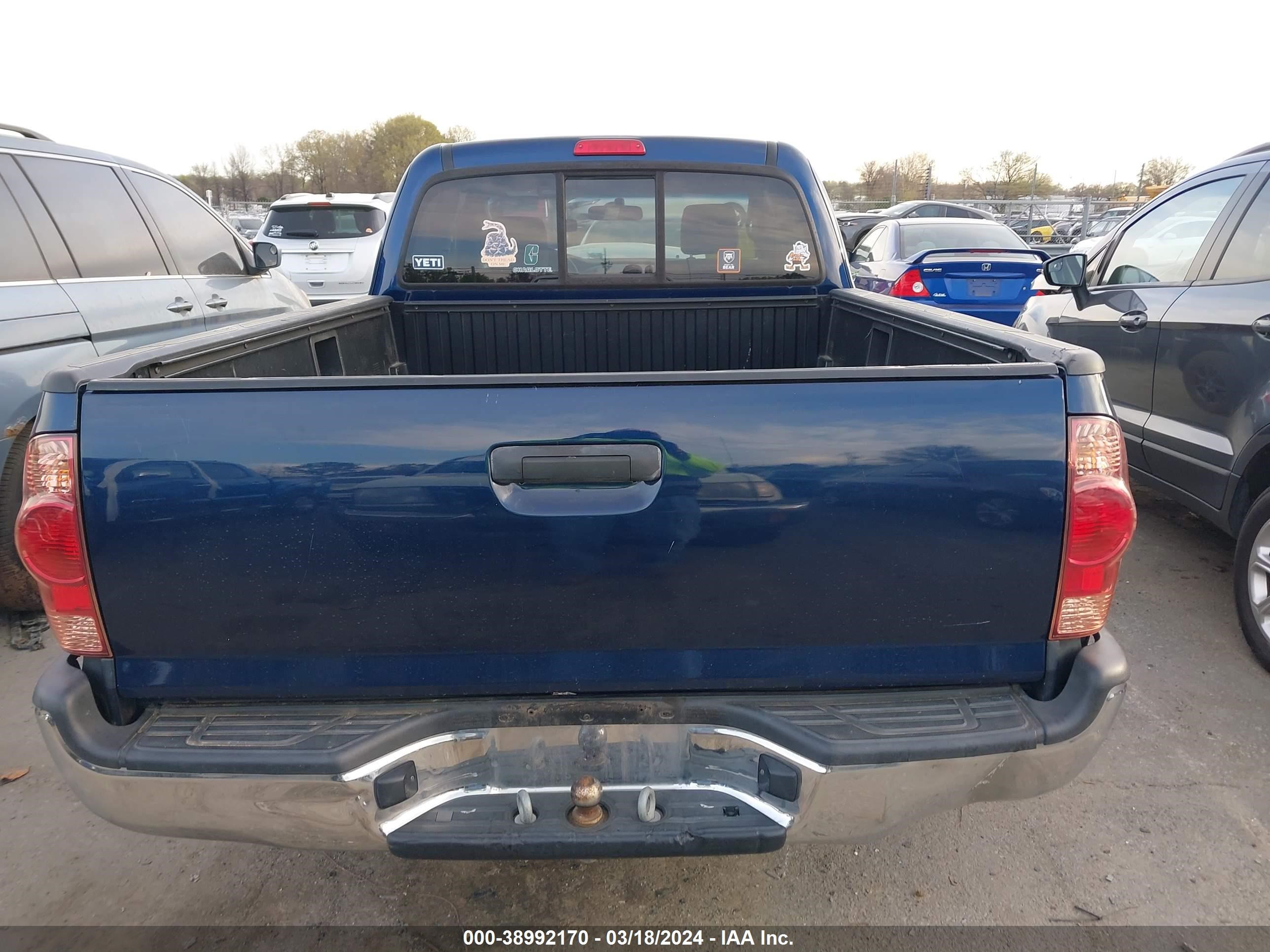 Photo 15 VIN: 5TETX22N88Z527275 - TOYOTA TACOMA 