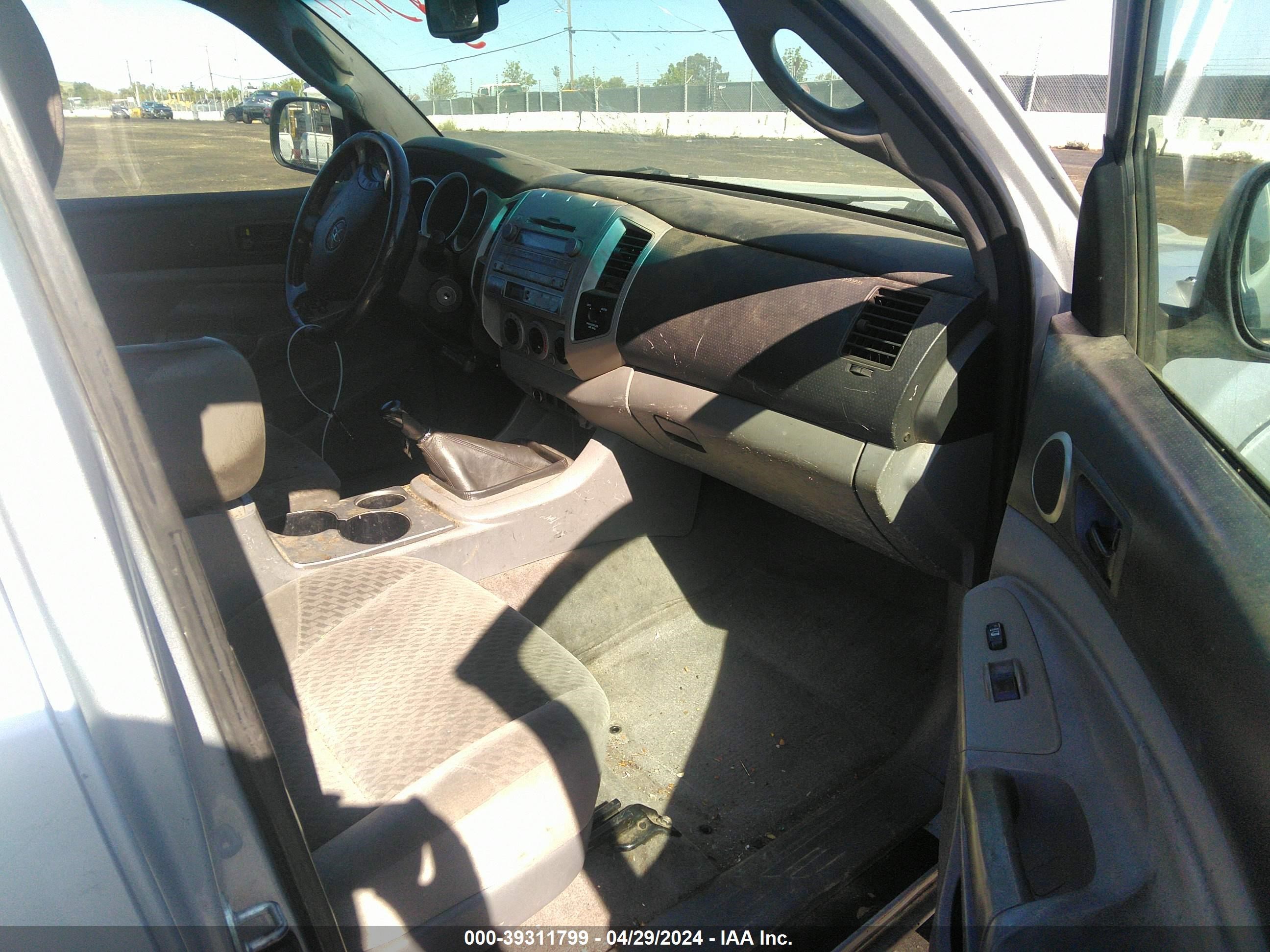 Photo 4 VIN: 5TETX62N59Z641789 - TOYOTA TACOMA 