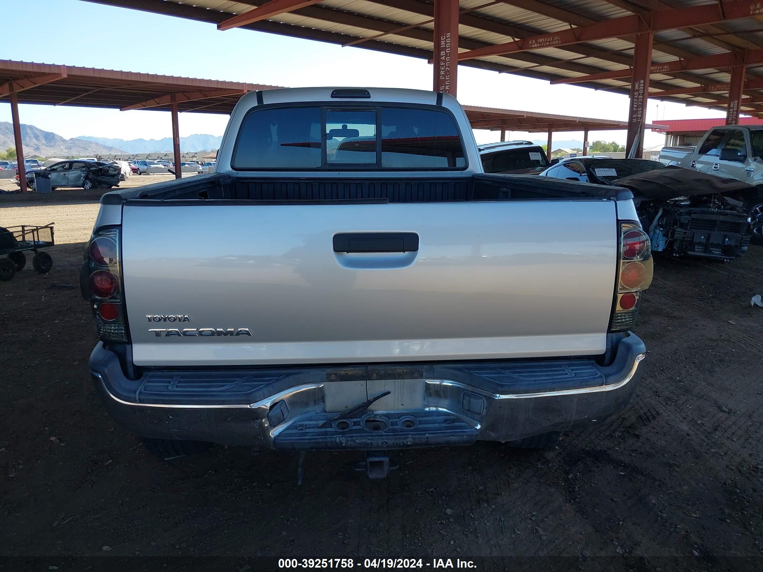 Photo 15 VIN: 5TEUU42N06Z283577 - TOYOTA TACOMA 