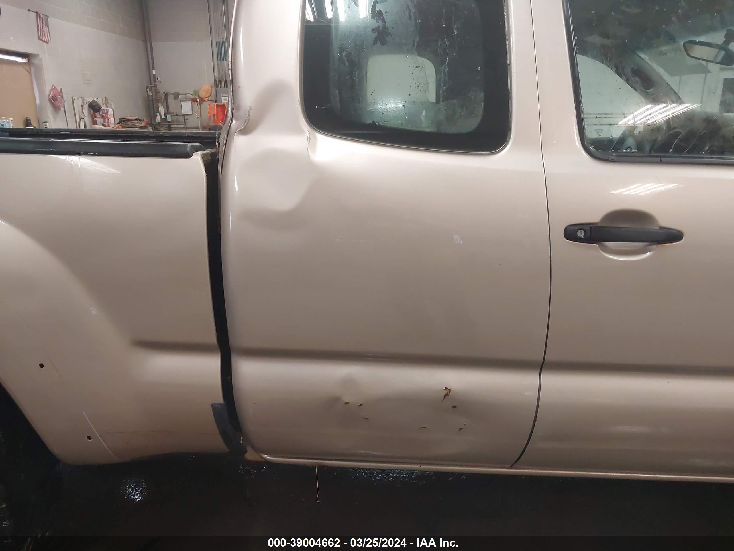 Photo 15 VIN: 5TEUU42N16Z288464 - TOYOTA TACOMA 