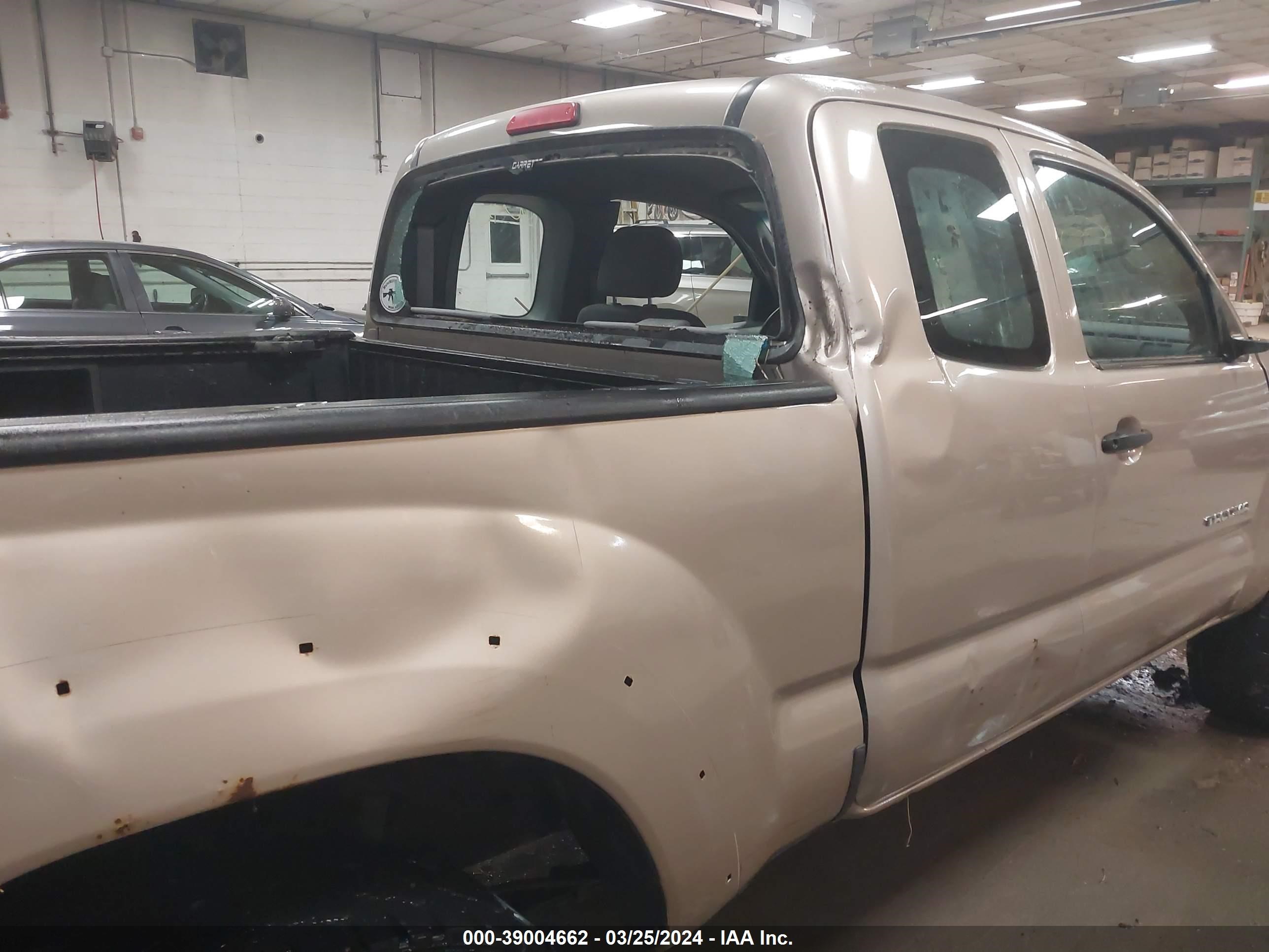 Photo 16 VIN: 5TEUU42N16Z288464 - TOYOTA TACOMA 