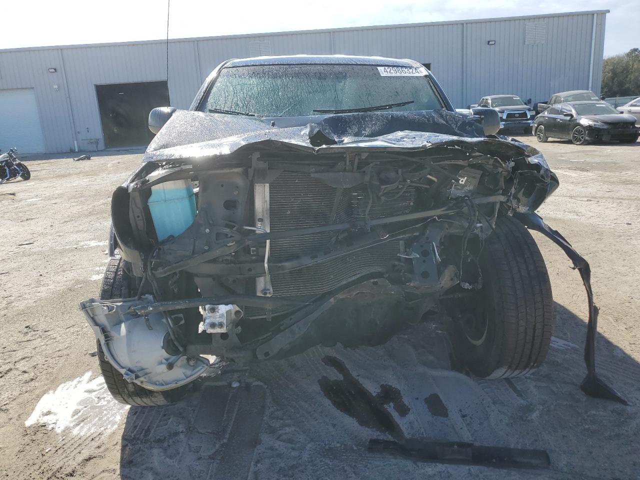 Photo 4 VIN: 5TEUU42N25Z010834 - TOYOTA TACOMA 