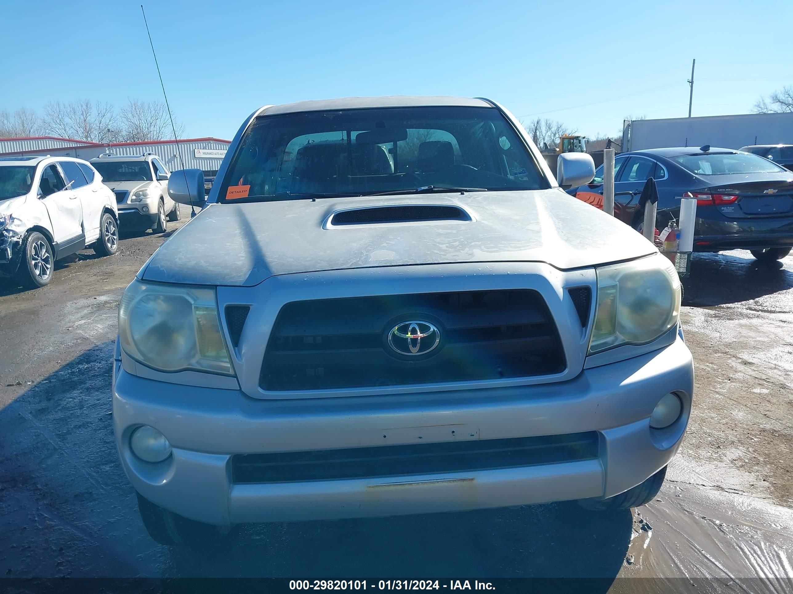 Photo 12 VIN: 5TEUU42N27Z324048 - TOYOTA TACOMA 