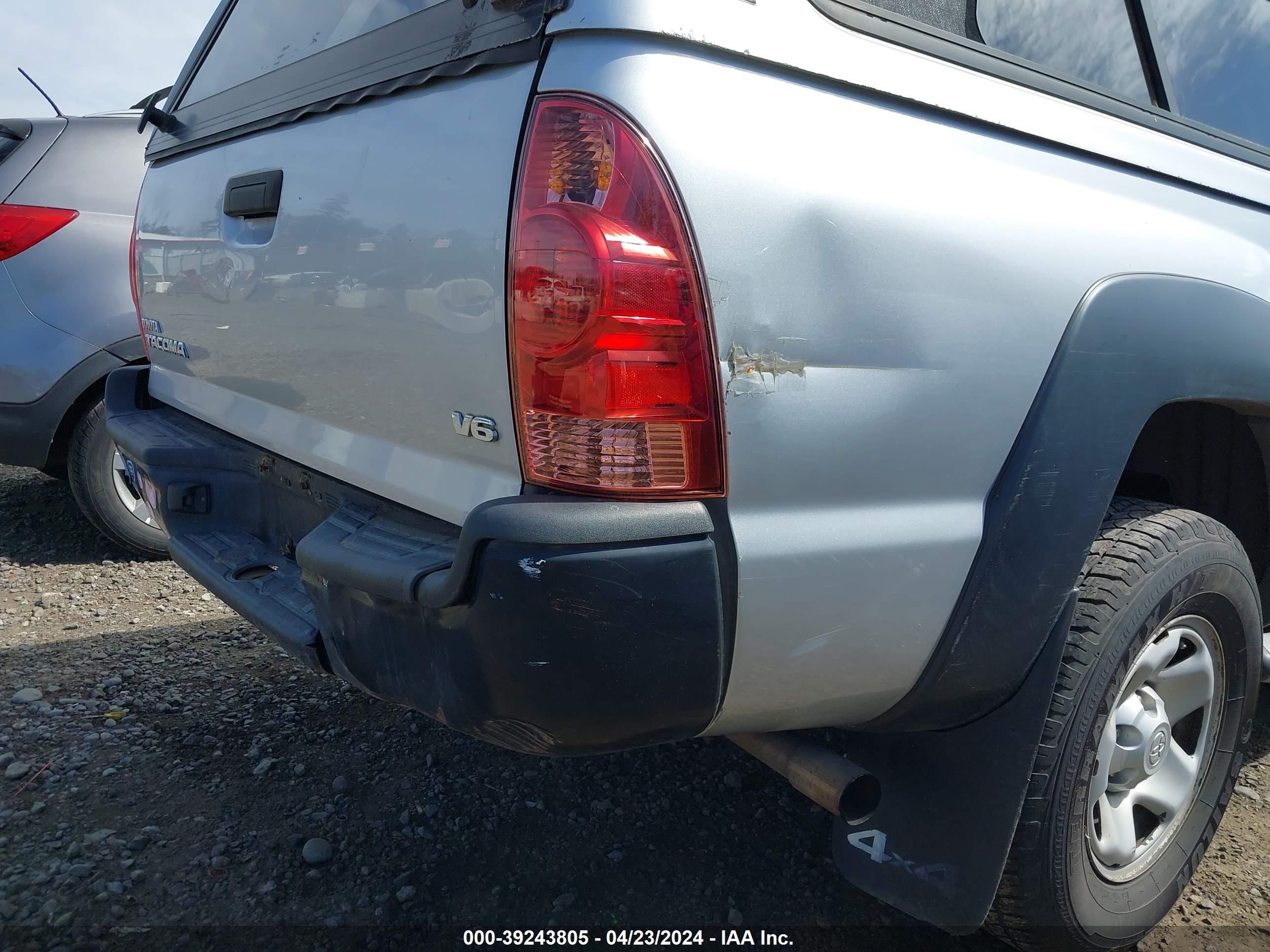 Photo 17 VIN: 5TEUU42N28Z539706 - TOYOTA TACOMA 