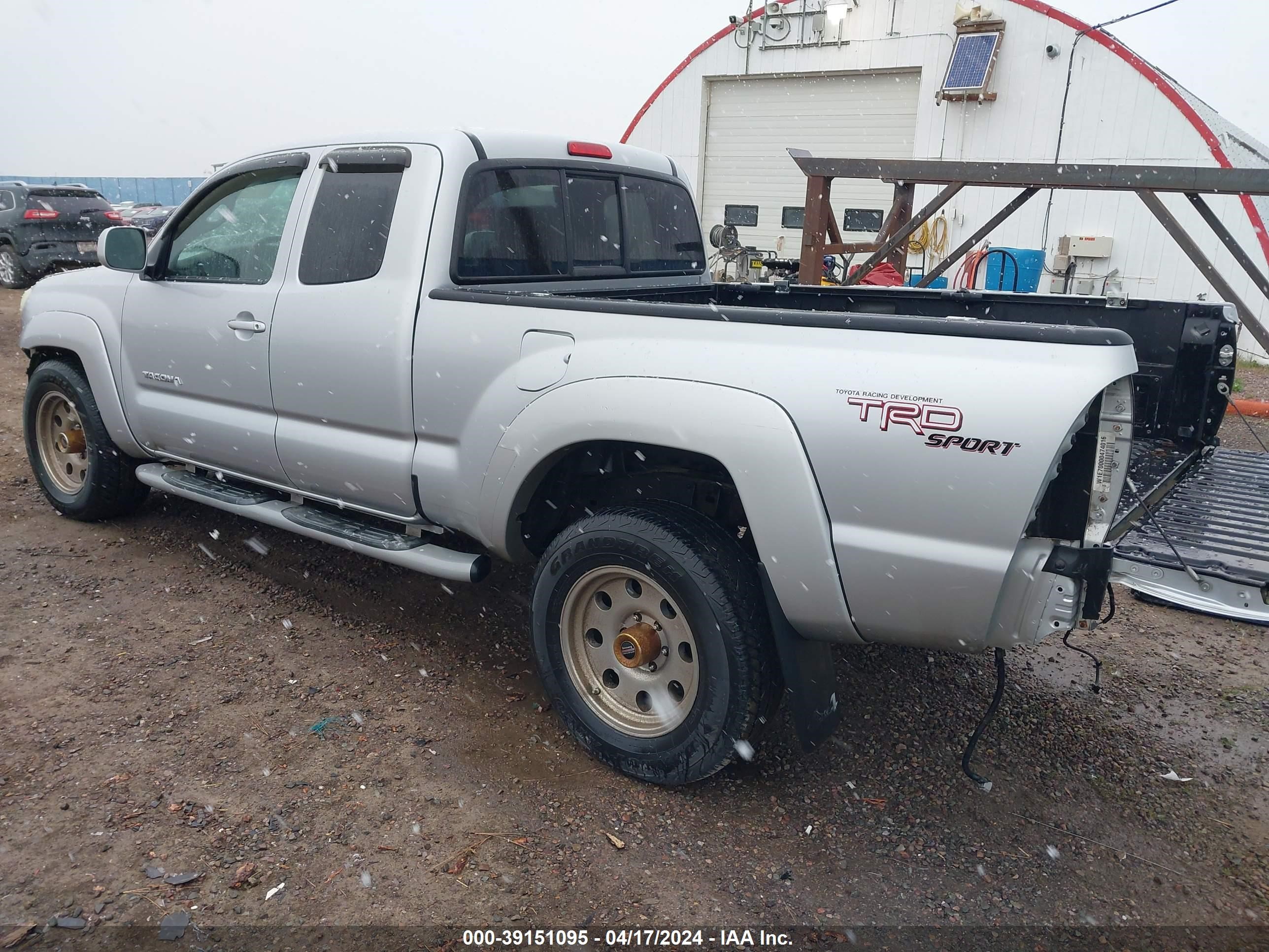 Photo 2 VIN: 5TEUU42N36Z221624 - TOYOTA TACOMA 