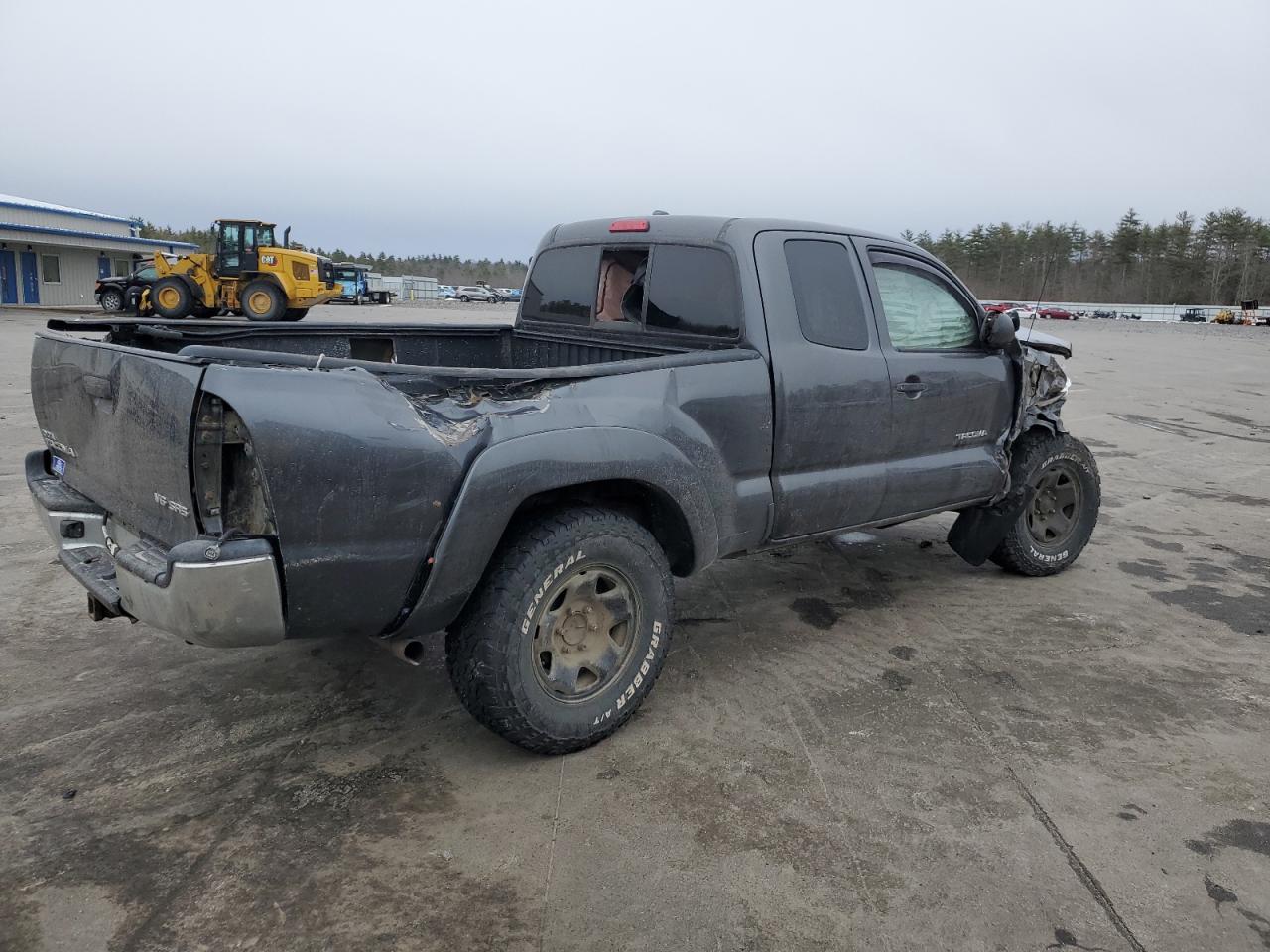 Photo 2 VIN: 5TEUU42N49Z630235 - TOYOTA TACOMA 