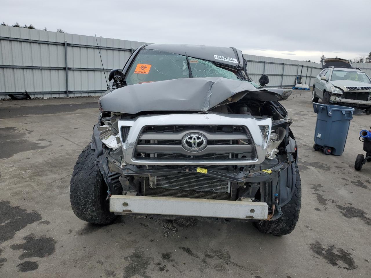 Photo 4 VIN: 5TEUU42N49Z630235 - TOYOTA TACOMA 