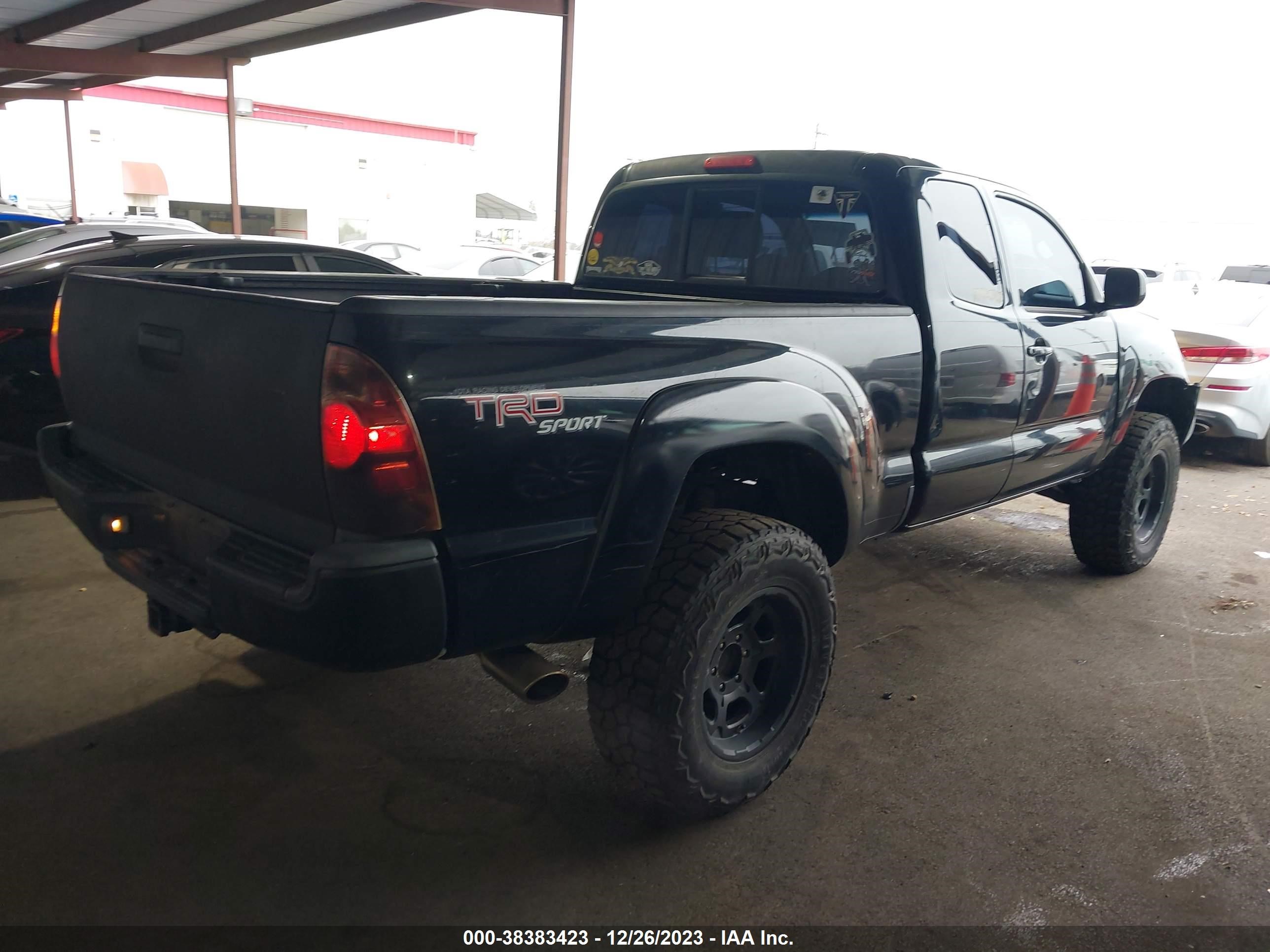 Photo 3 VIN: 5TEUU42N57Z424063 - TOYOTA TACOMA 