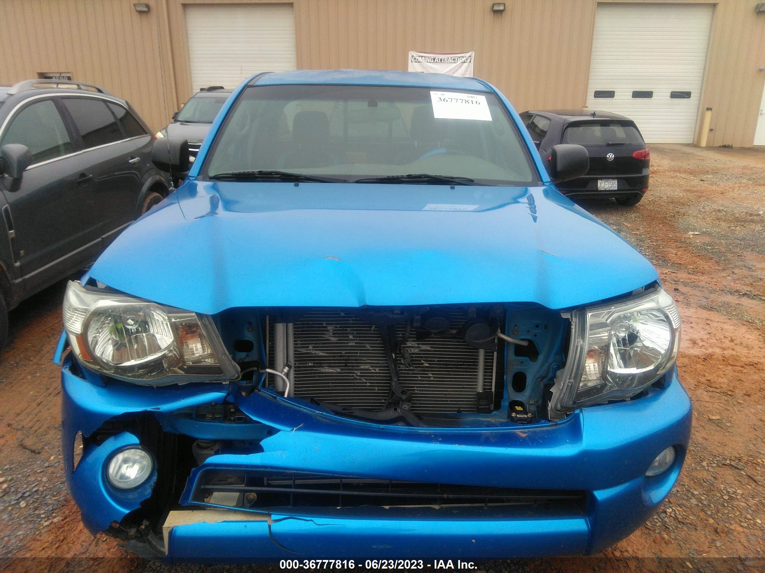 Photo 11 VIN: 5TEUU42N58Z490453 - TOYOTA TACOMA 