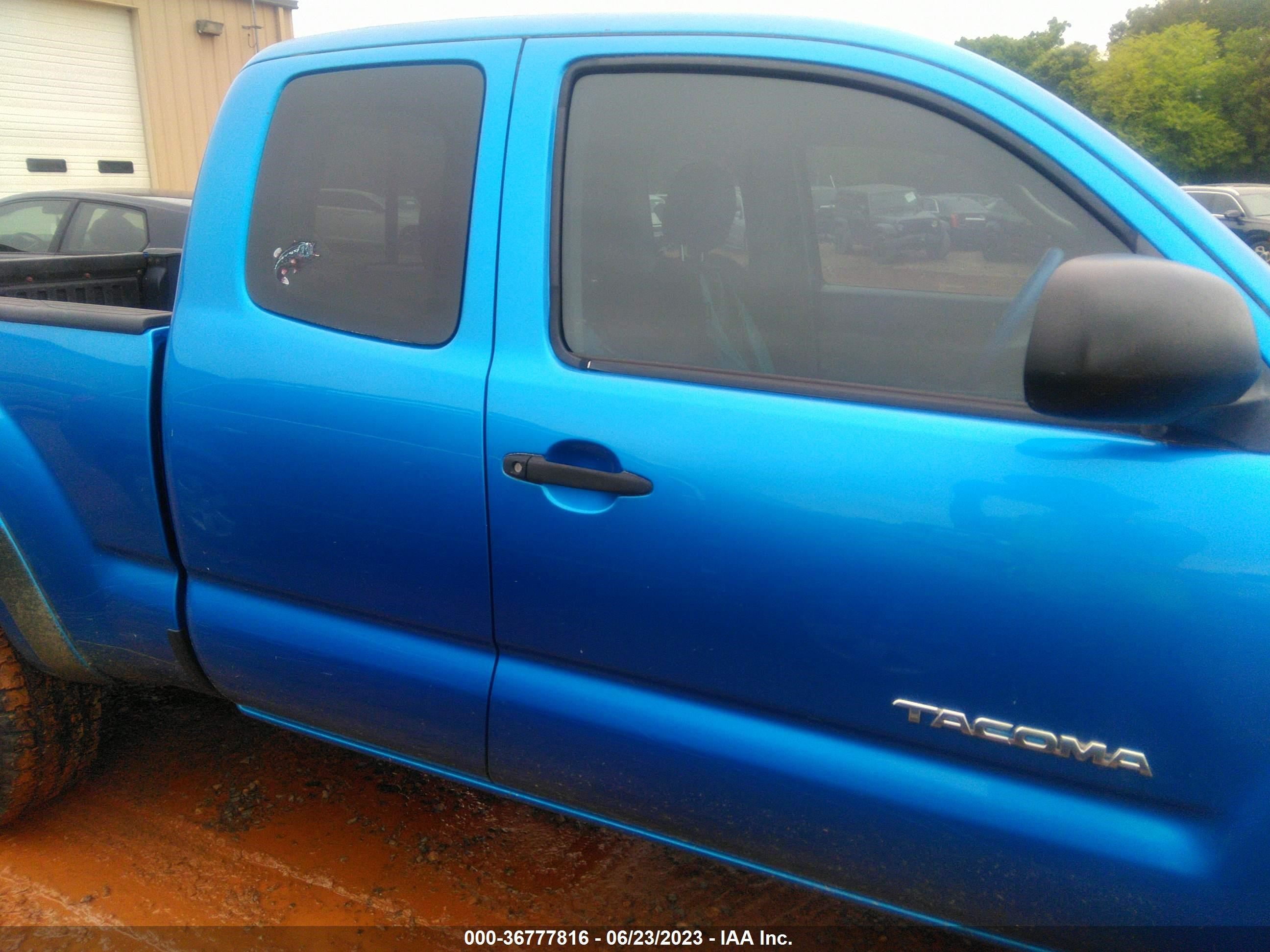 Photo 12 VIN: 5TEUU42N58Z490453 - TOYOTA TACOMA 