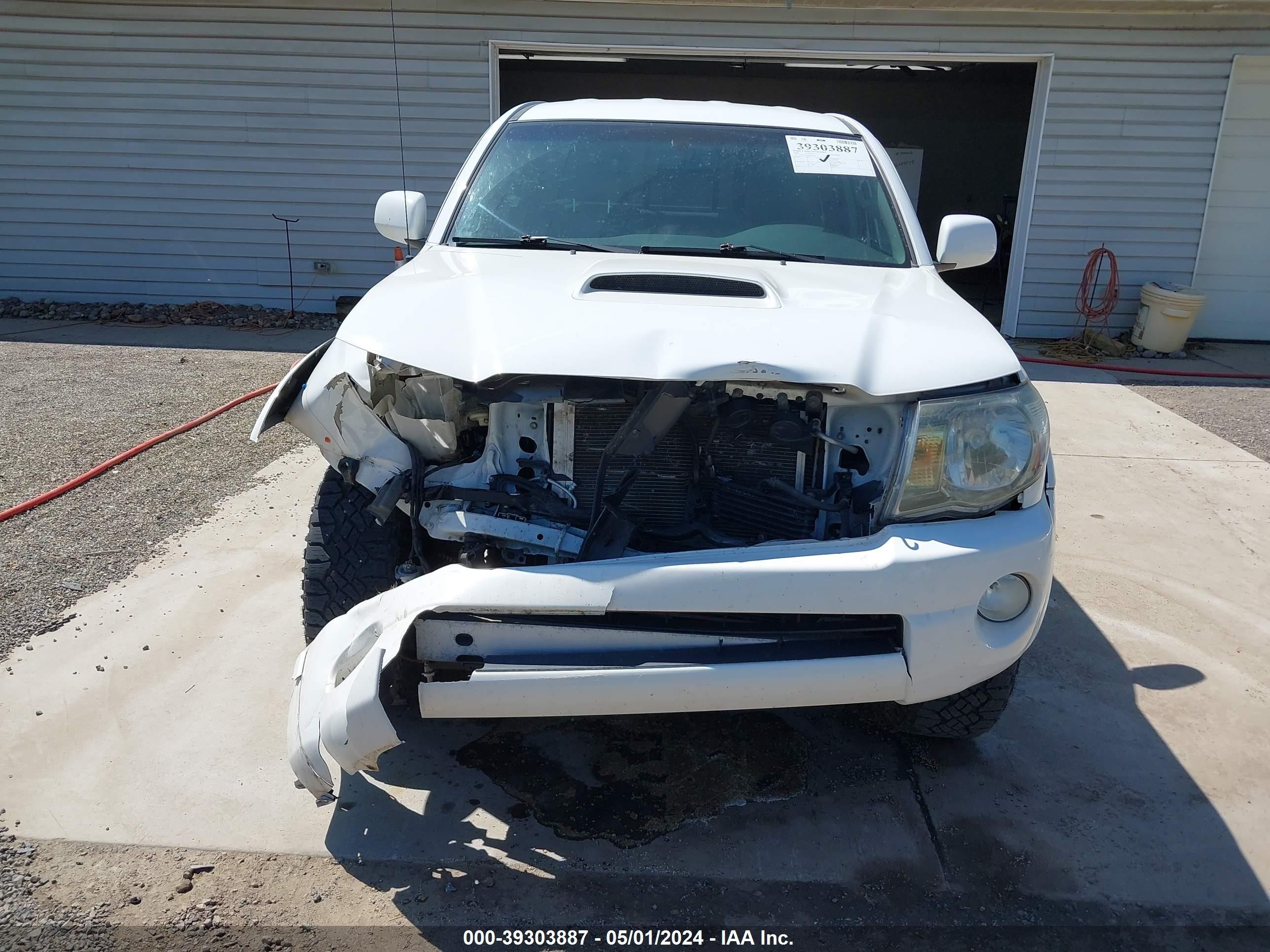 Photo 11 VIN: 5TEUU42N59Z635332 - TOYOTA TACOMA 