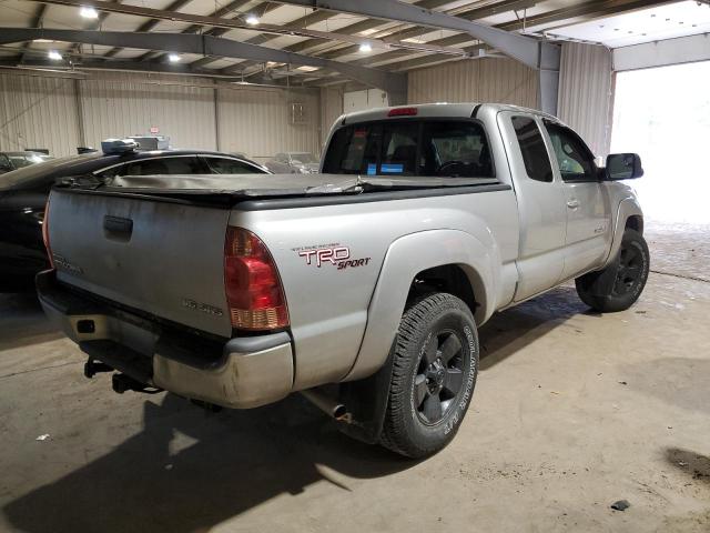 Photo 2 VIN: 5TEUU42N67Z415887 - TOYOTA TACOMA 